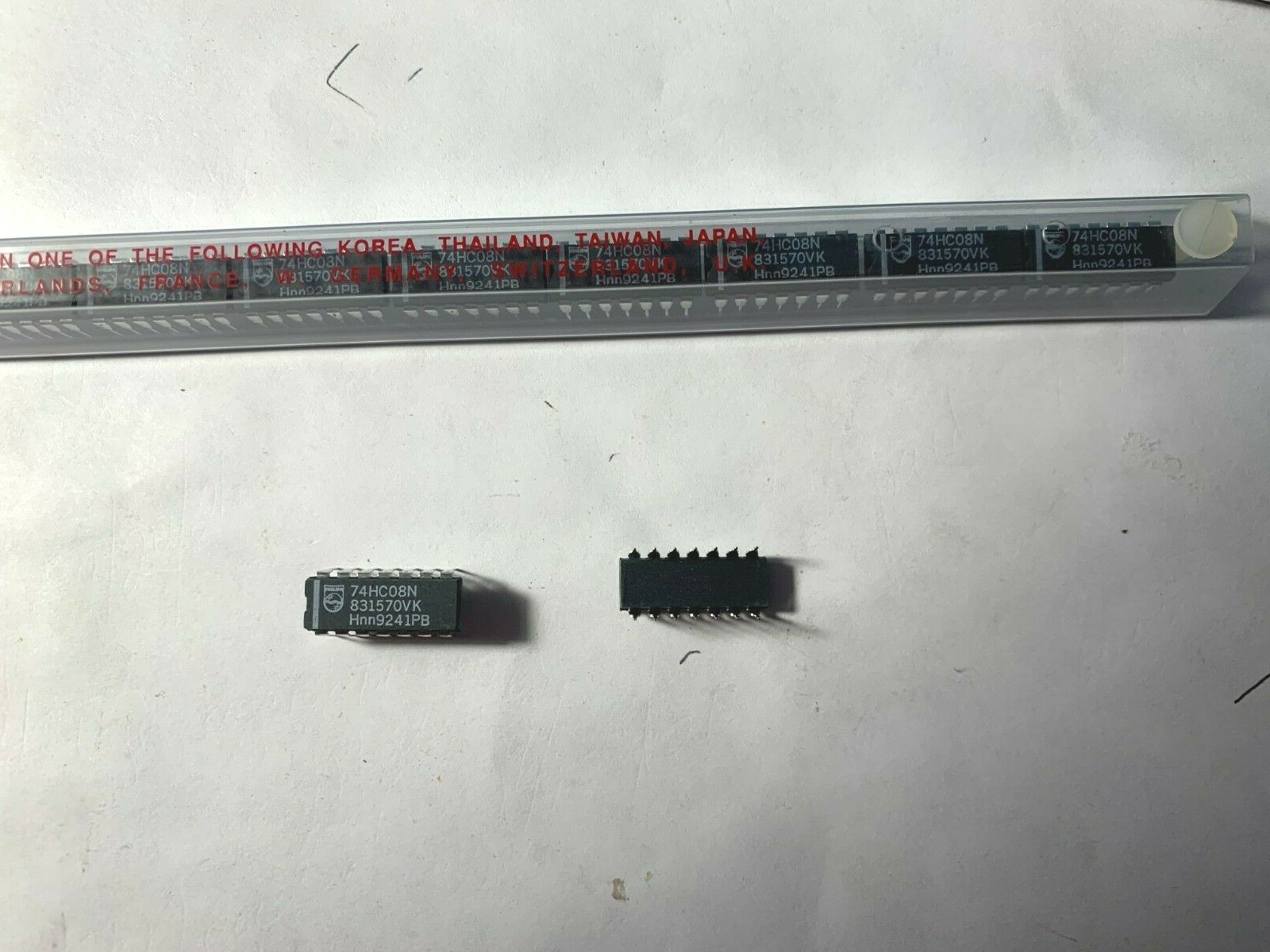 Philips IC - 74HC08N, DIP-14, Quad 2-input AND Gate IC.