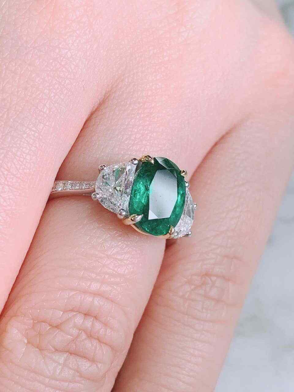 Lab-Created Forest Green 2.3CT Emerald & Two Half Moon Shape CZ Three Stone Ring