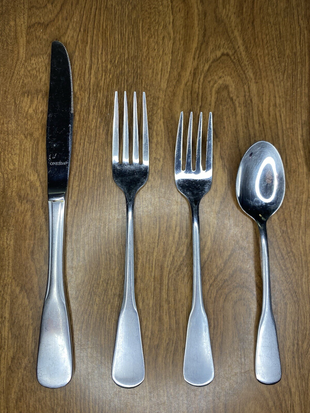 Oneida Colonial Boston Glossy Stainless Flatware 5 Piece Place Setting