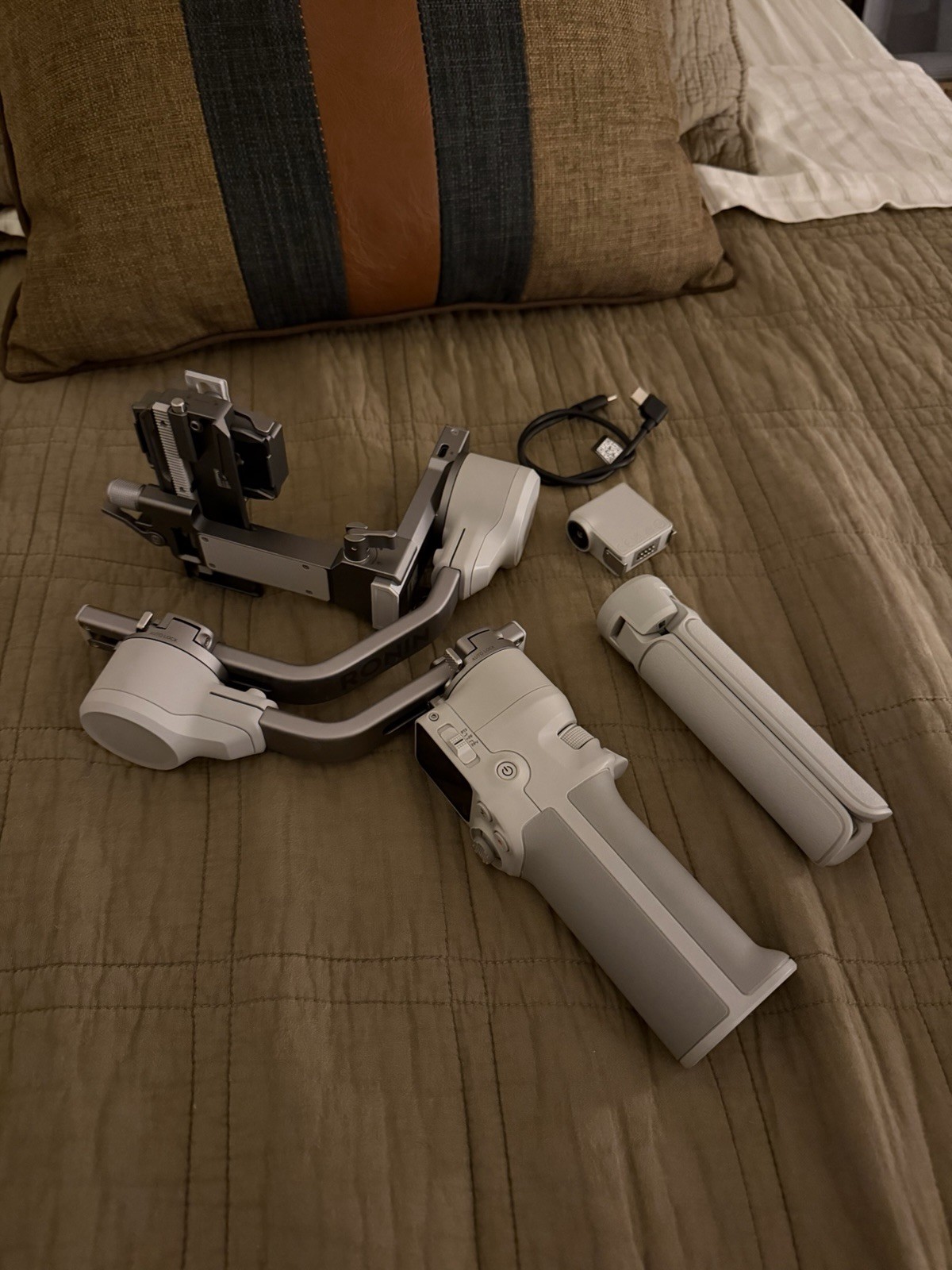 DJI RS 4 Mini With Intelligent Tracking Module. Mint Condition