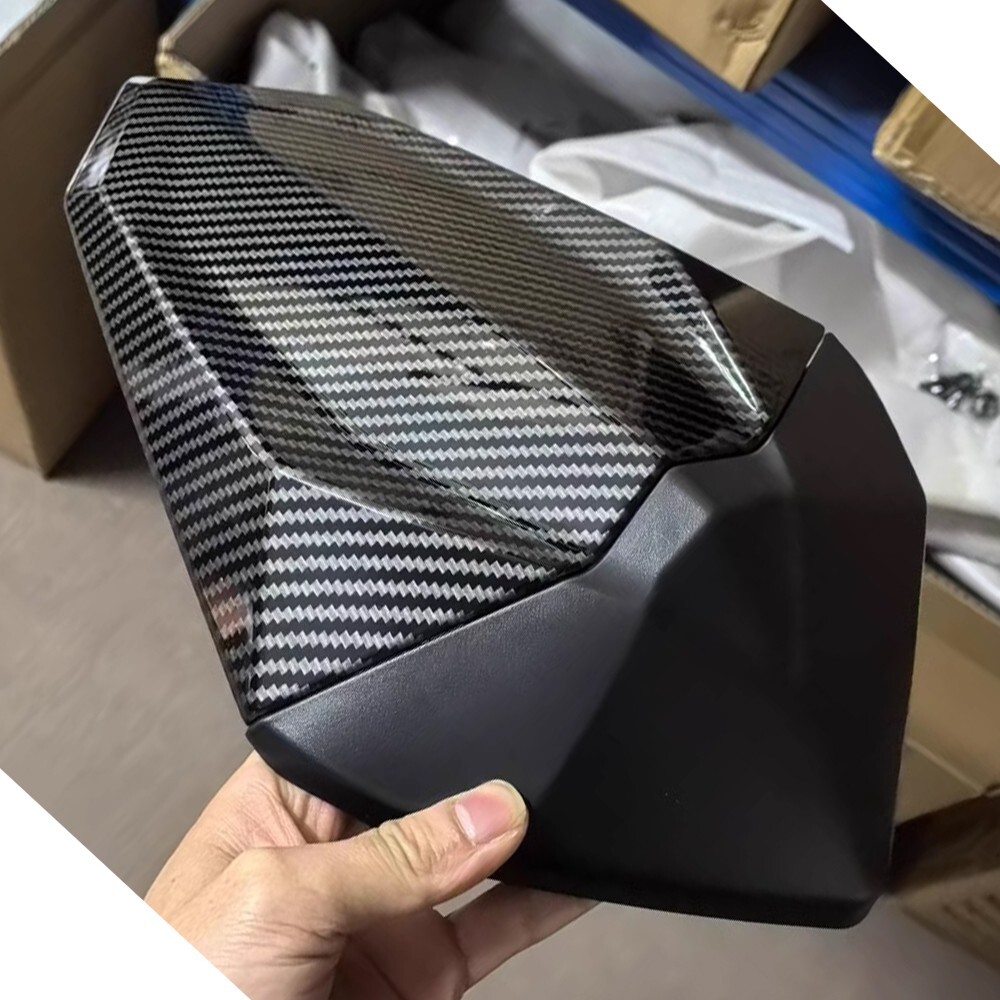 For 2024 - 2026 Ninj 500 Z500 Carbon Fiber Rear Seat Cowl Fairing Seat Cover