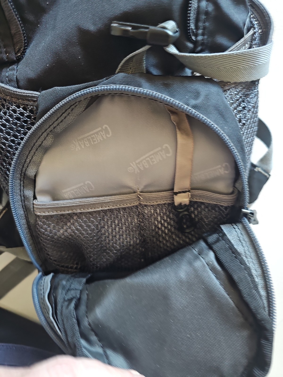 Camelbak LOBO Hydration Hiking Backpack Daypack + UNUSED Bladder | Cleaned
