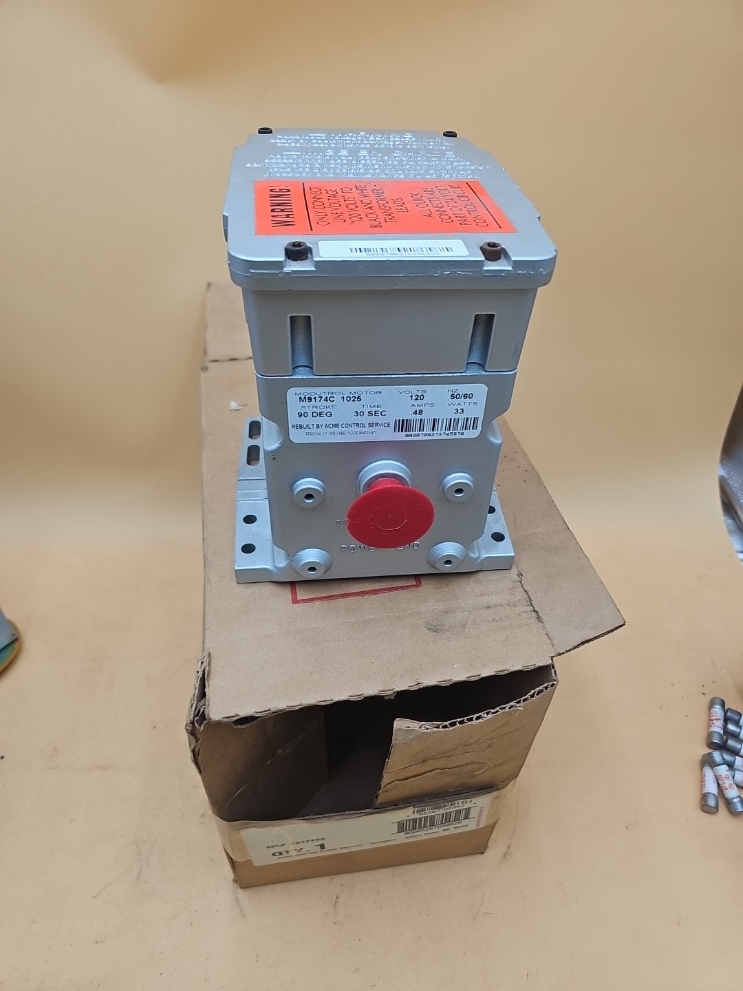 Honeywell M9174-C1025  Modutrol Motor. 120V 50/60Hz