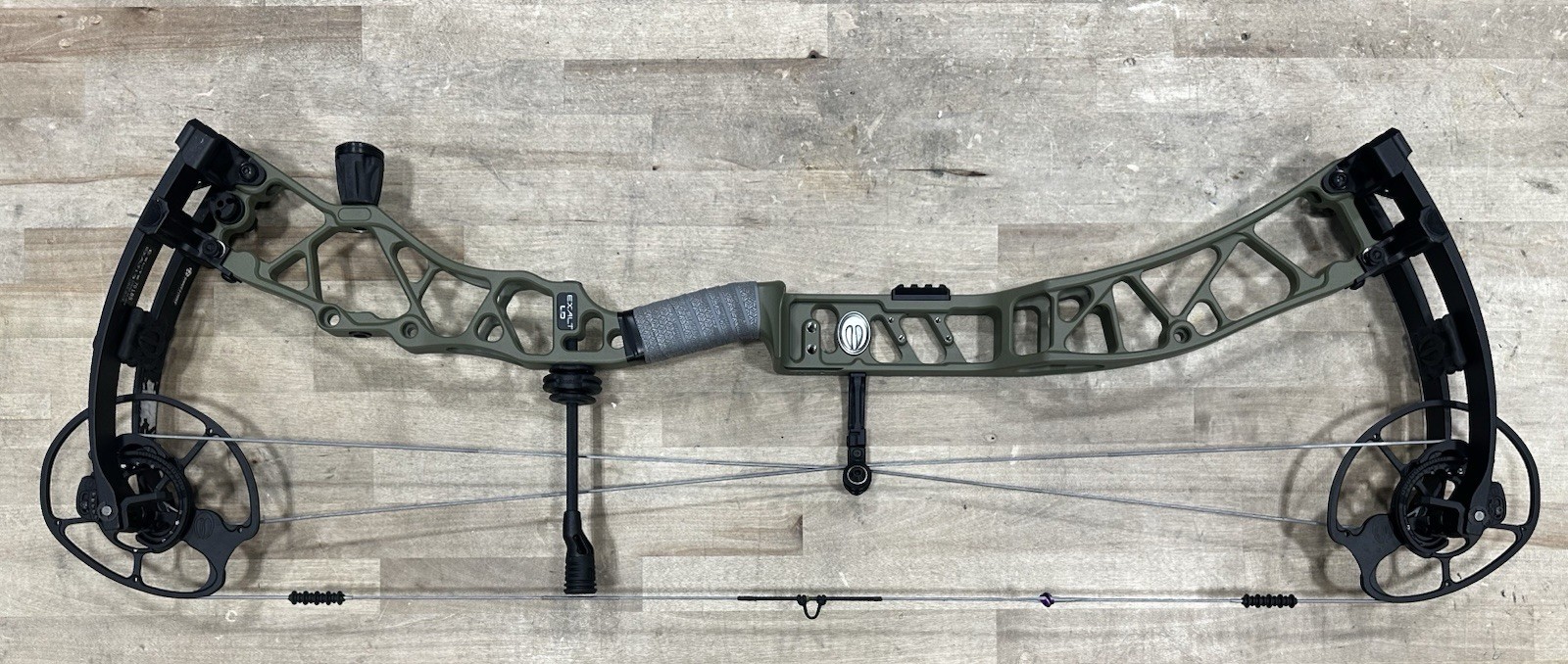 Elite Exalt LD, RH, 26.5-32in DL, 60-70lb, Outdoor Green