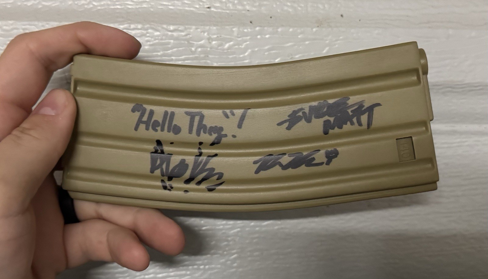 Famous Airsofters Signatures on Elite Force AEG mag read description