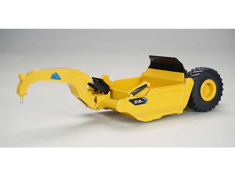 Mobile Track Solutions 33-38XL Towed Scraper 1:50 Scale Model - Spec Cast MTS002