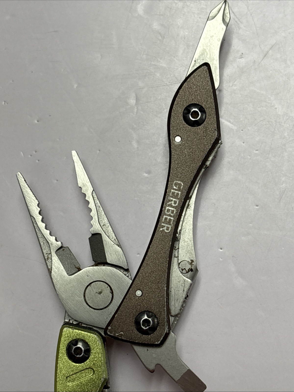 GERBER MULTI TOOL ~ LOT OF 2 ~ READ DESCRIPTION