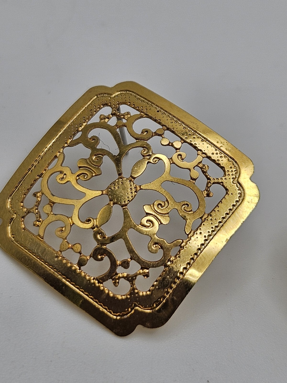 Vintage Gold Tone Scroll Cut Out Ornate Stud Earrings