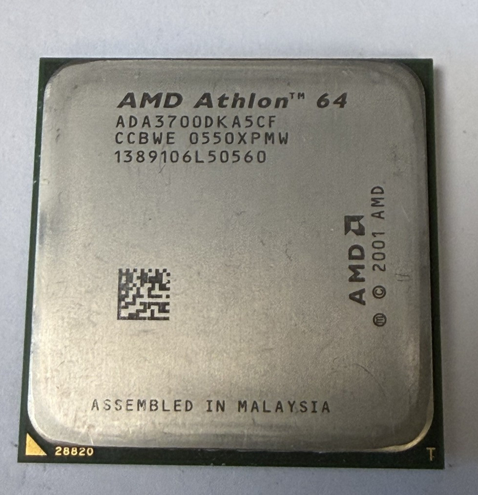 1pc AMD Athlon 64 ADA3700DKA5CF SAN DIEGO CPU SOCKET 939 2.2GHZ PROCESSOR