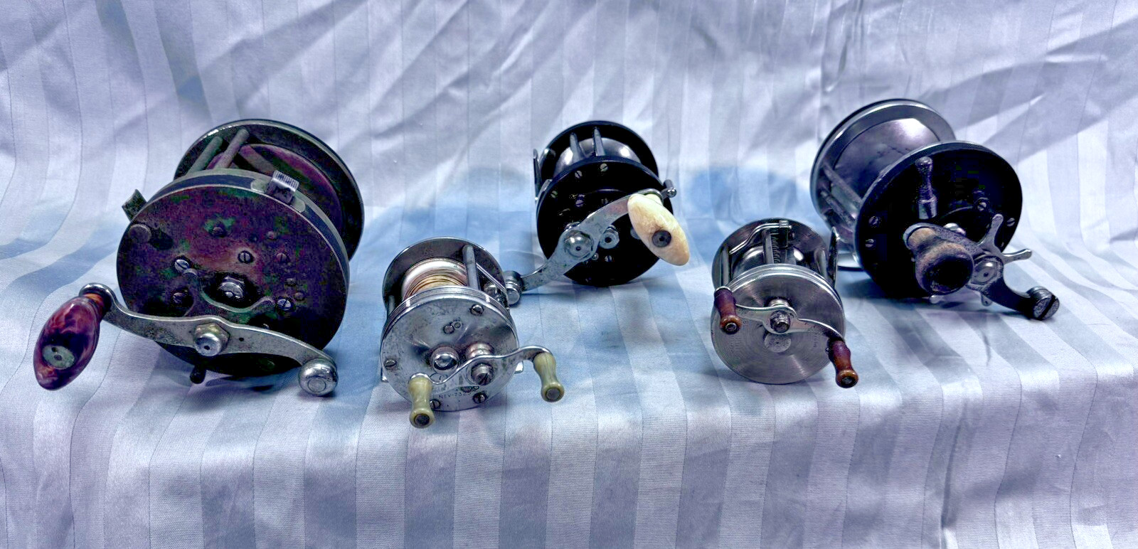 Lot of 5 Vintage Fresh And Saltwater Fishing Reels; Pflueger, Shakespeare Others