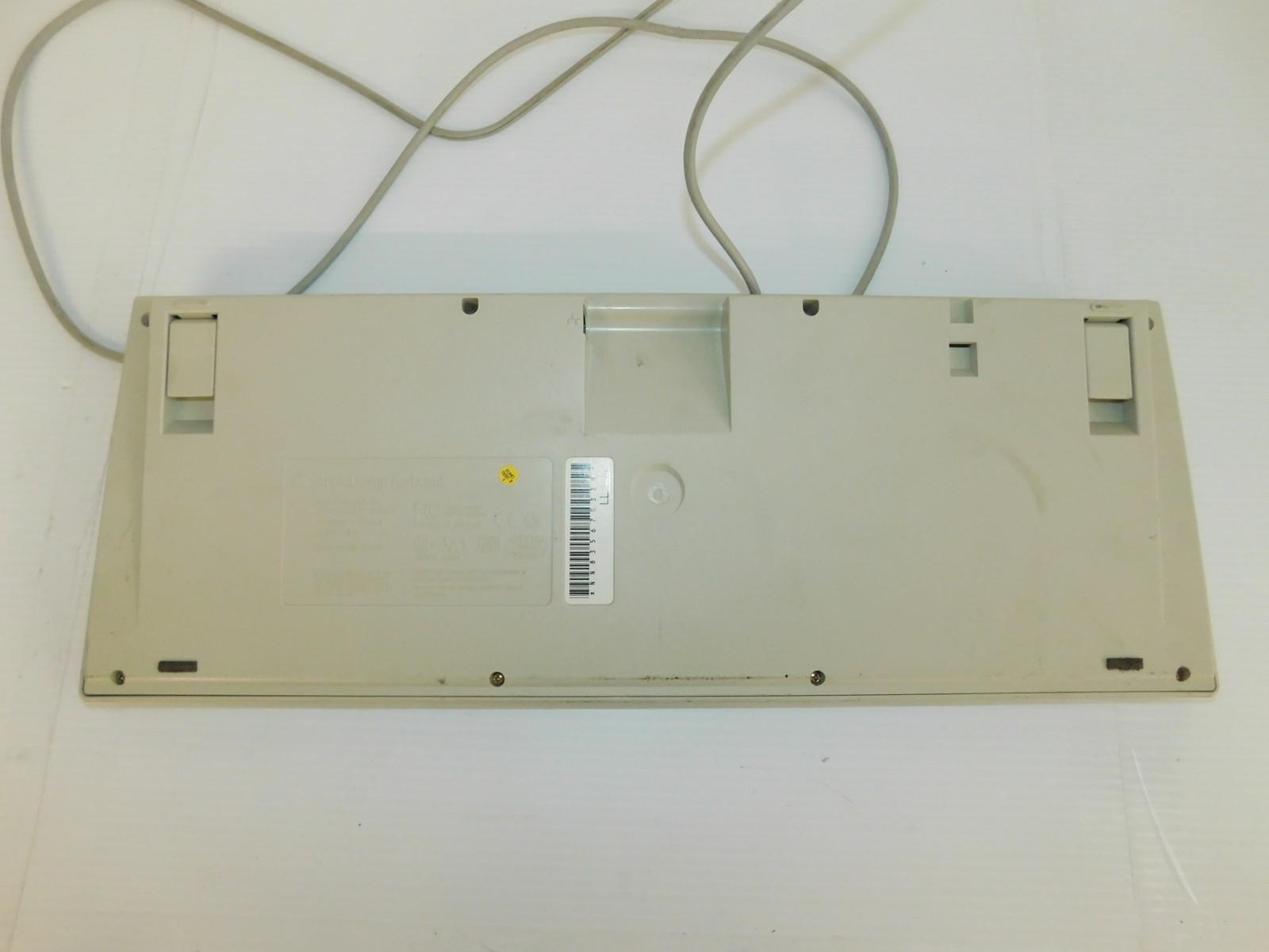 APPLE DESIGN KEYBOARD MODEL M2980 (MIQ59)