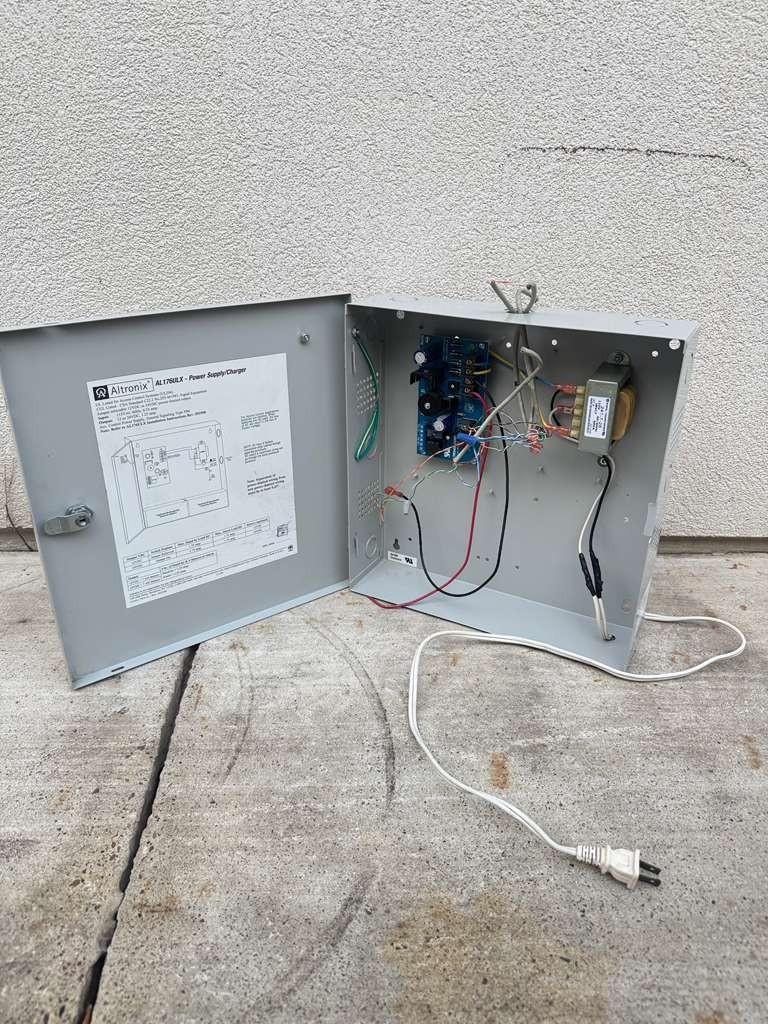 ALTRONIX AL176ULX Access Control Power Supply Charger