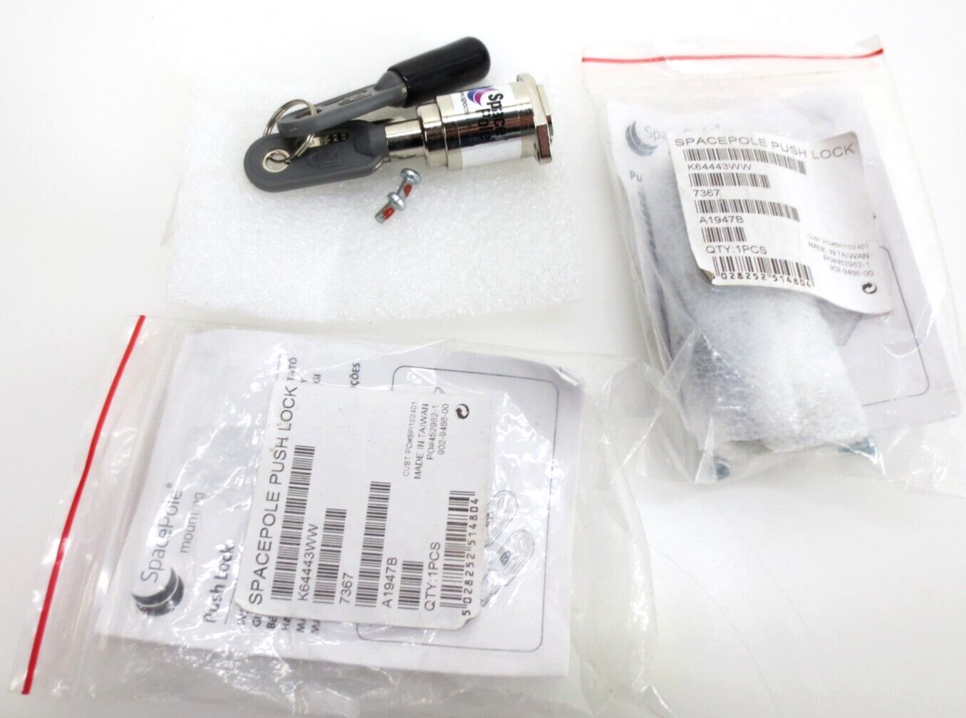 Lot of 2 - SPACEPOLE PUSHLOCK SPPL001 K64443WW  - NEW !