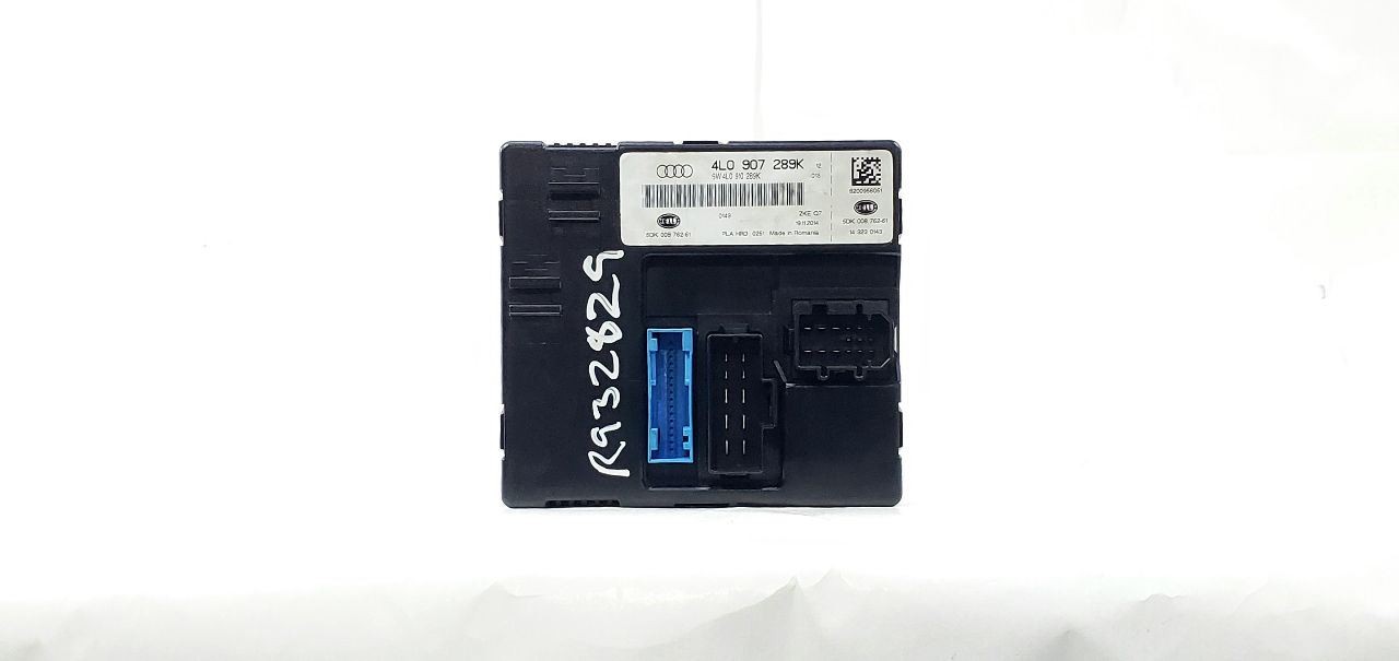 2013 2015 Audi Q7 OEM Body Control Module Trunk Mounted