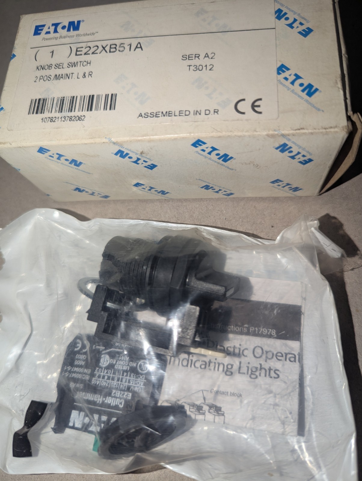 NEW GENUINE EATON E22XB51A SER A2 KNOB SEL. SWITCH