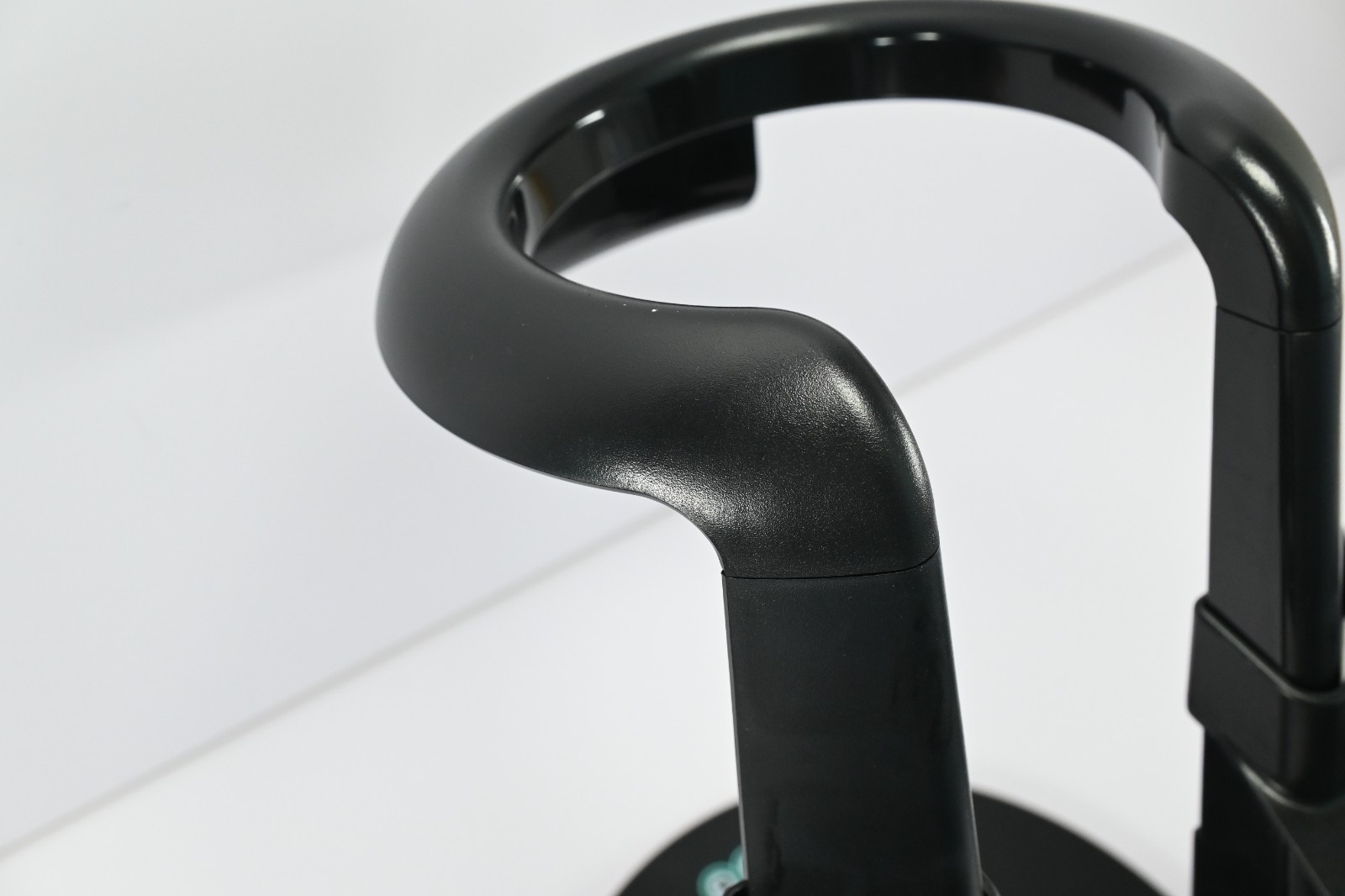 AMVR VR Headset Display Stand and Controllers Holder for OG Vive / PRO
