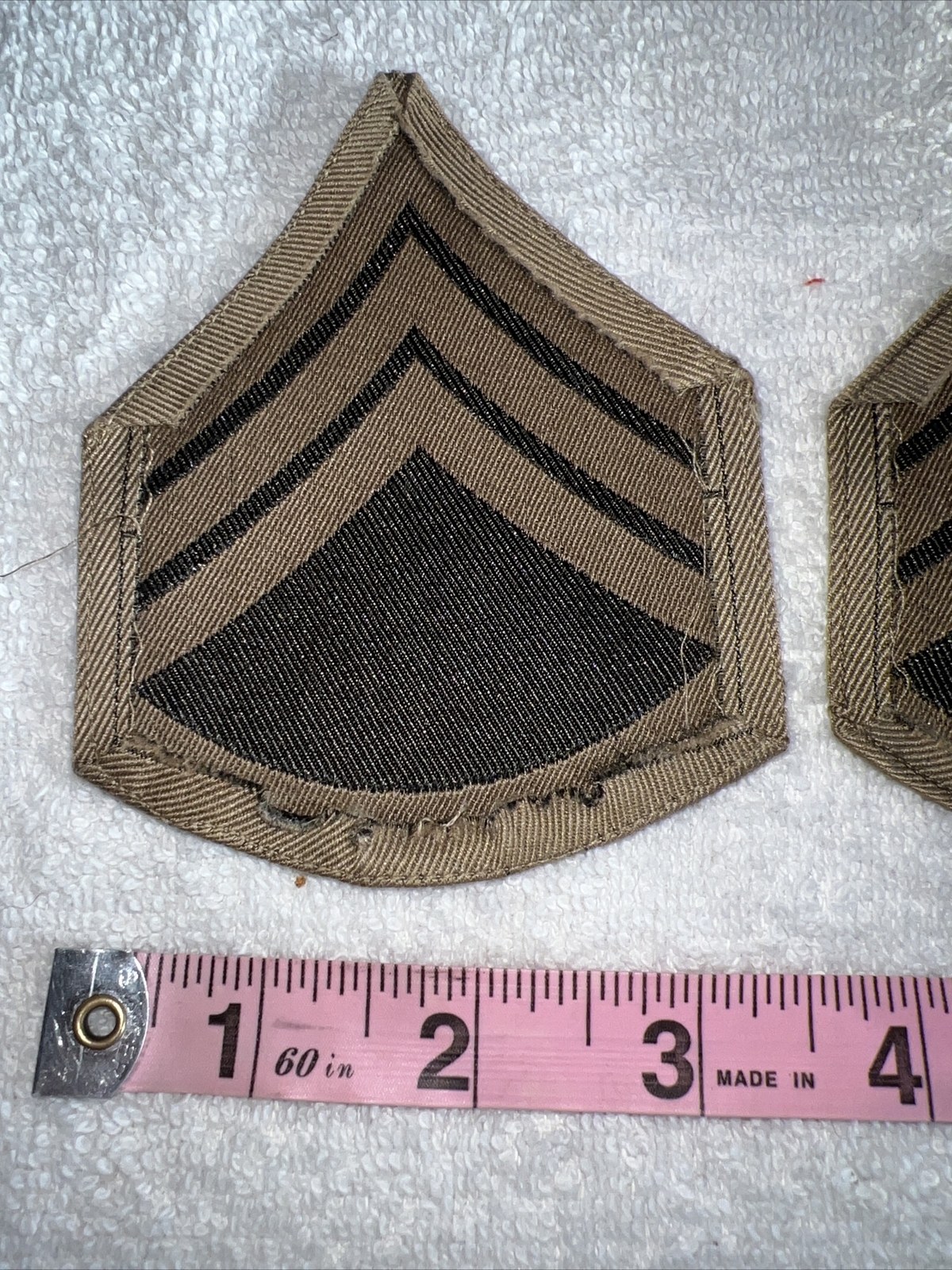 Original Late WW2/Korean War Pattern USMC Platoon Sergeant Chevron -2 Patches