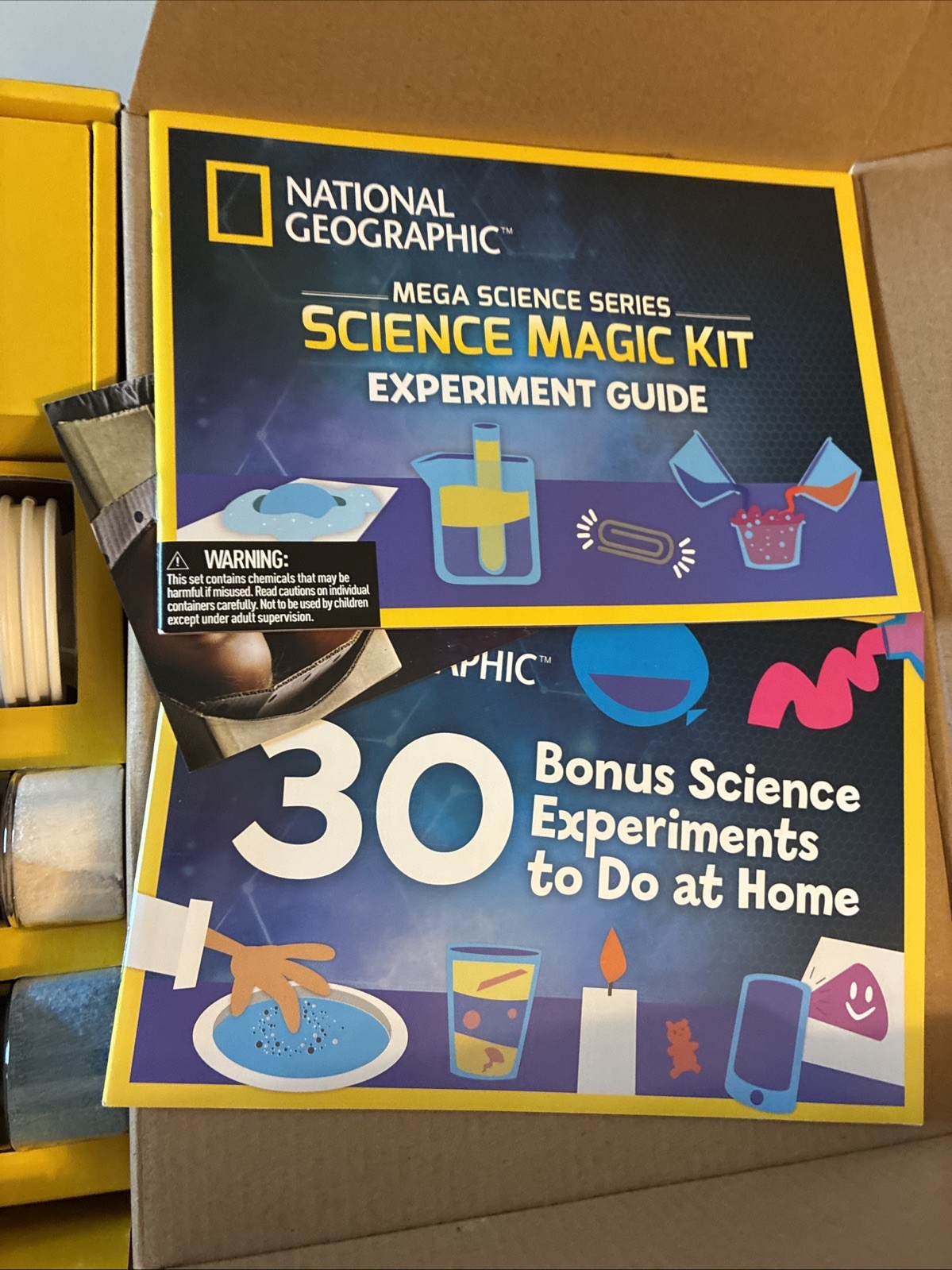 National Geographic Magic Set STEM 50 Tricks with Instructions & Learning Guide