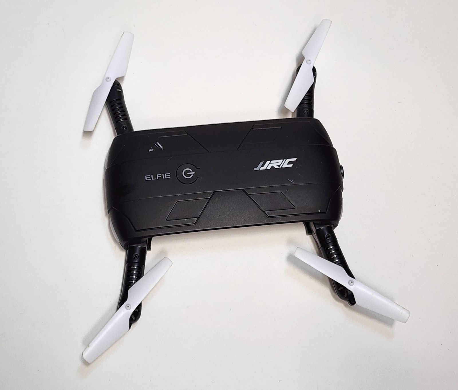 JJRC Elfie Selfie Foldable Pocket Quadcopter Drone box manual charger props bag