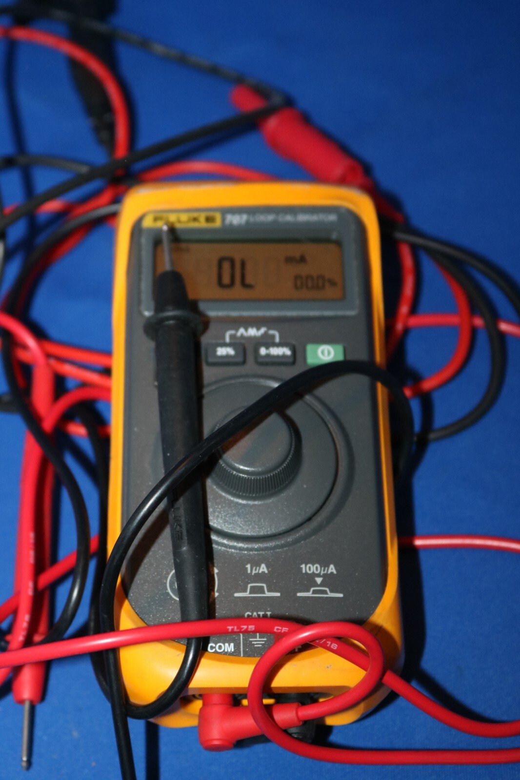 Fluke 707 measure current loop calibrator give simulate 0 - 20 mA 4 to 24 mA