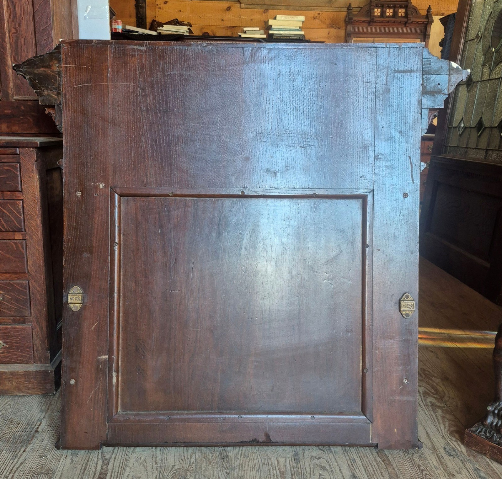 HORNER QUALITY FIGURAL CARVED PANELS TWIN HEADBOARDS