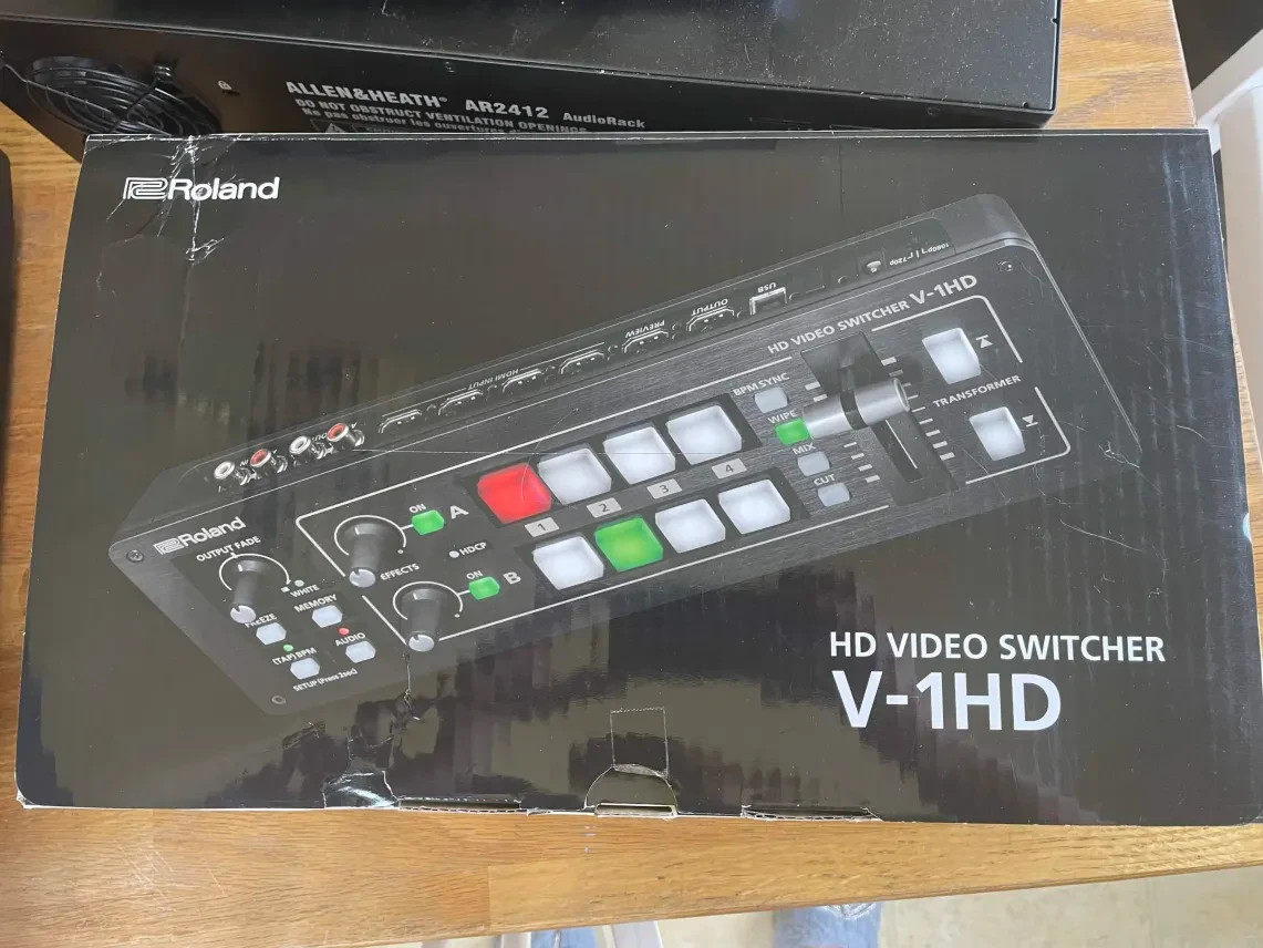 Roland V-1HD+ Compact 4-Channel HDMI HD Video Switcher Professional Stream Mixer