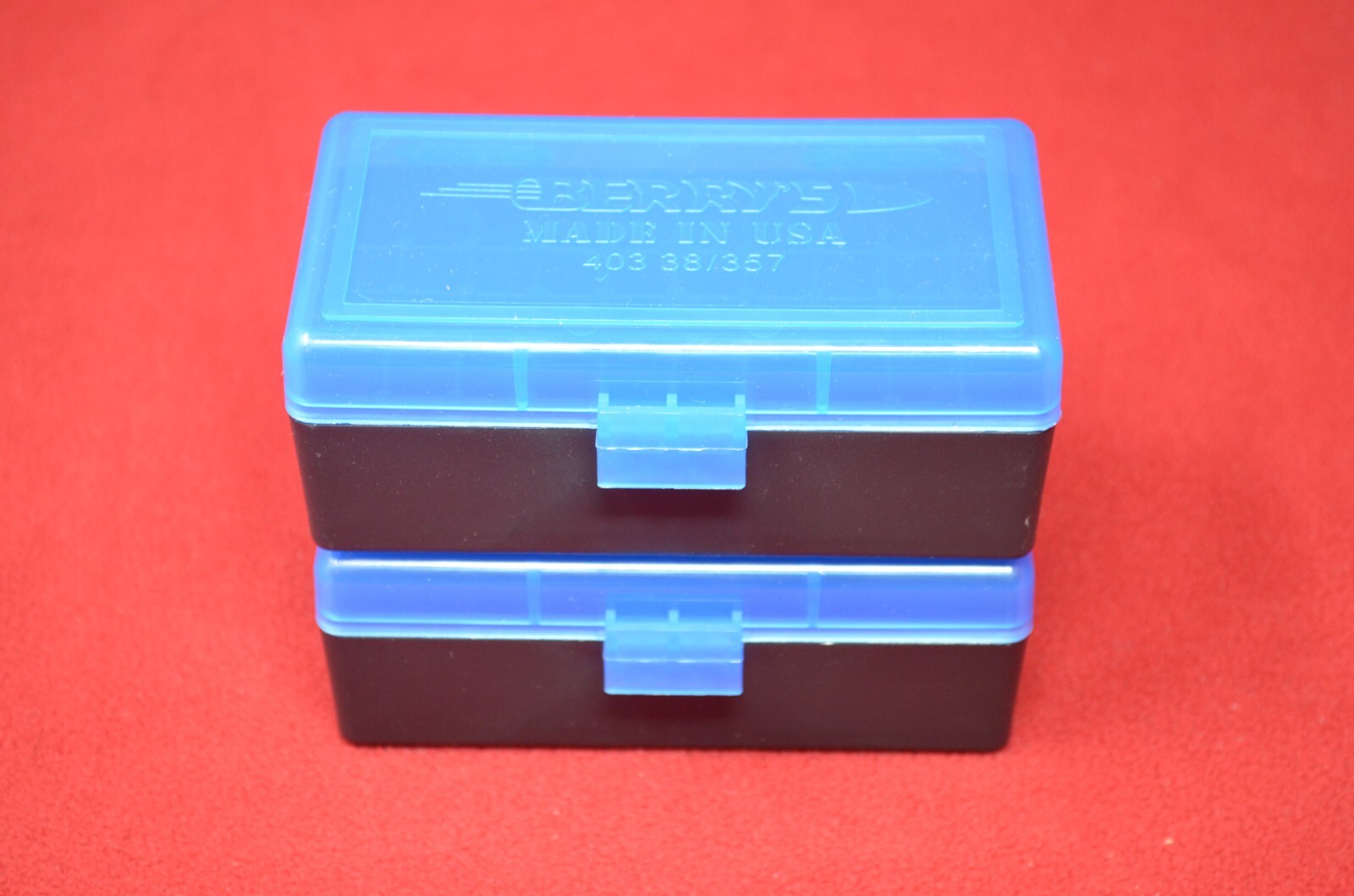 2 x BERRY'S PLASTIC AMMO BOX, BLUE/BLACK 50 Round 357/38 -