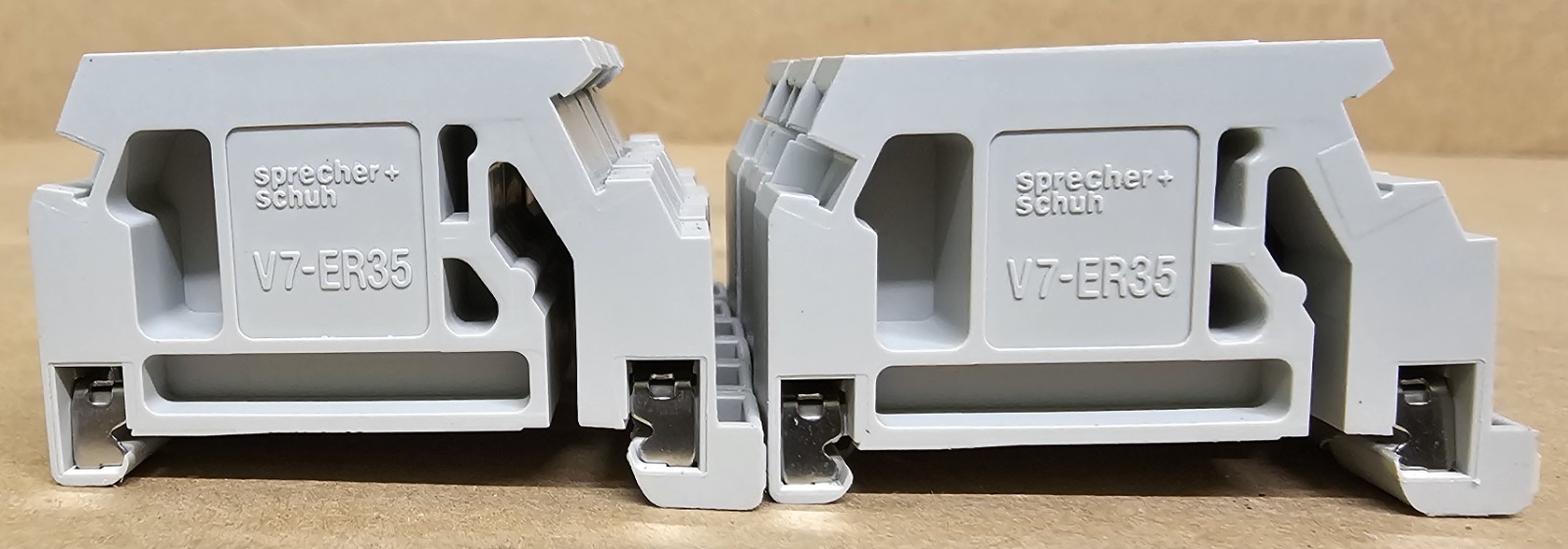 Sprecher & Schuh V7-ER35 Terminal Block End (12)