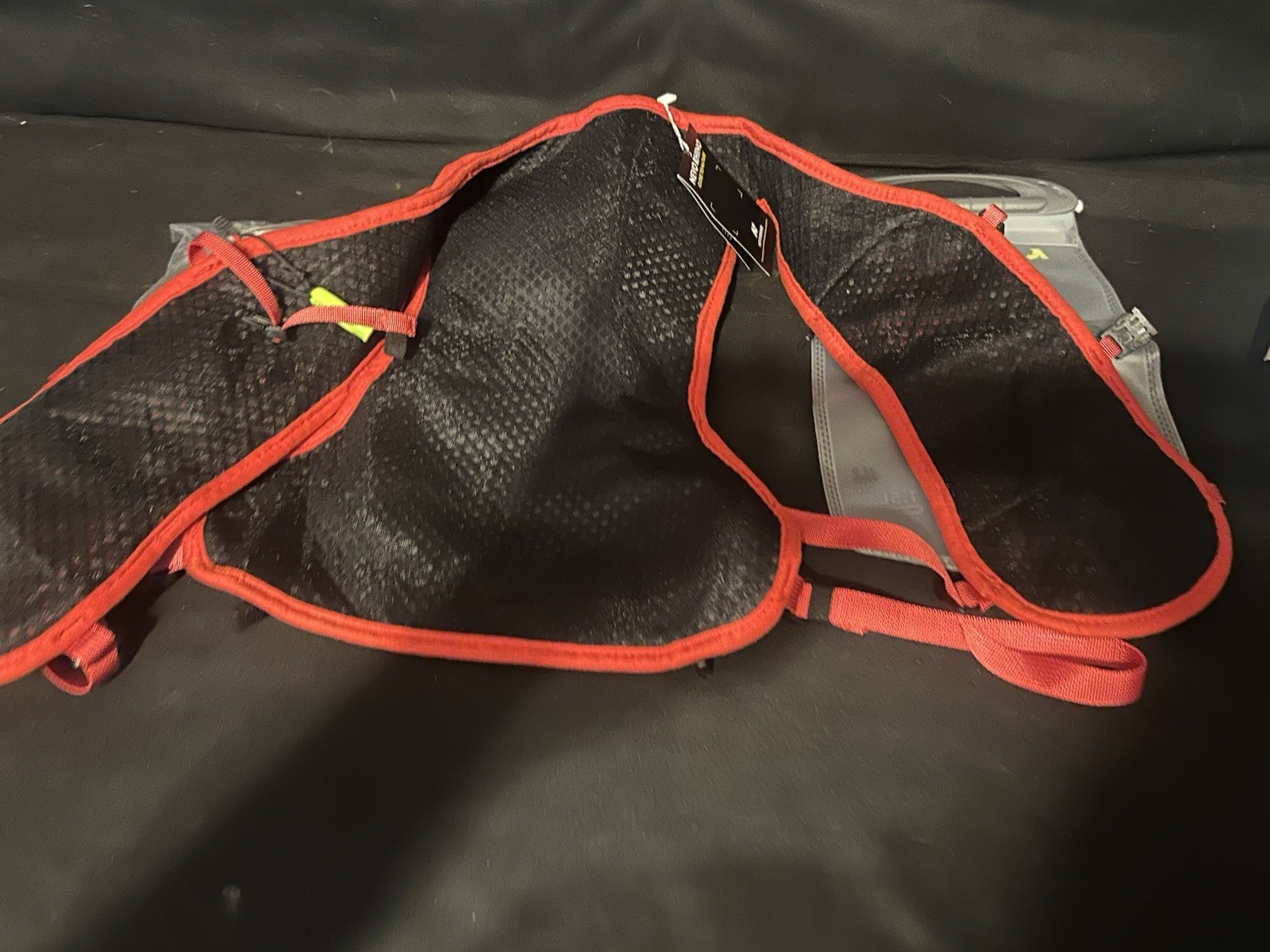 Nevo Rhino Lightweight Hydration Backpack Cycle Running Hiking 2L Bladder - NWT