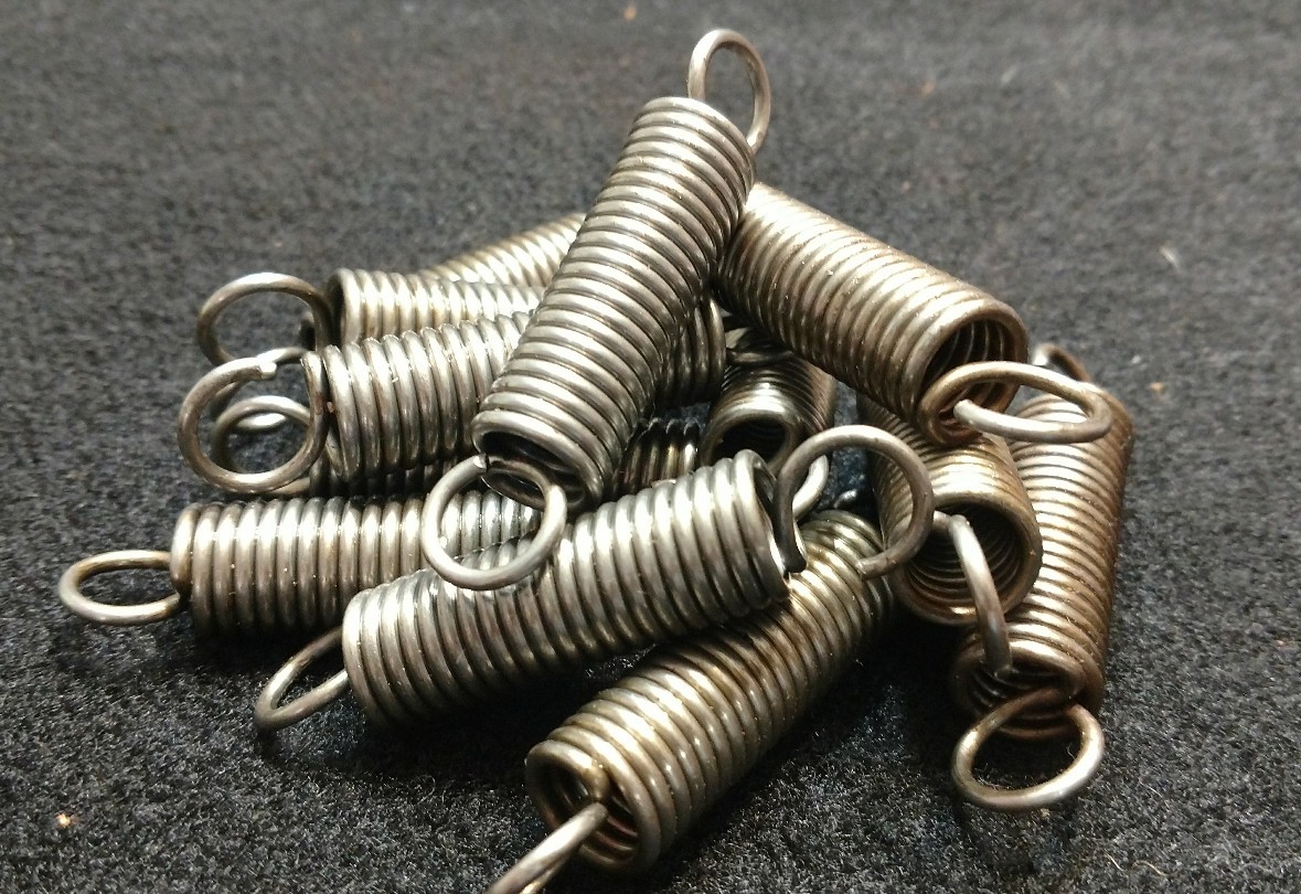 12 STOP SHOCK SPRING TRAPPING RACCOON BOBCAT FOX TRAP