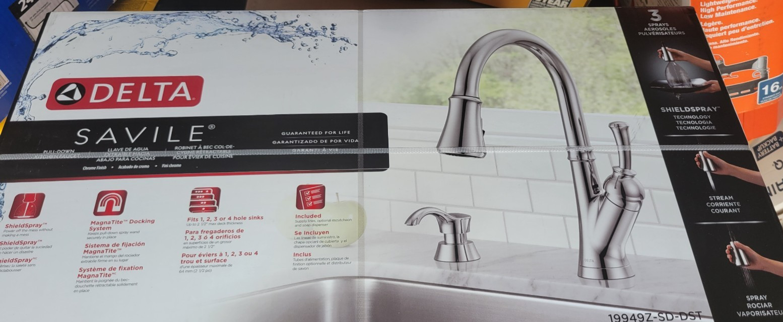 Delta Savile 19949Z-SD-DST Chrome 1-Handle Pull-Down Kitchen Faucet + Soap