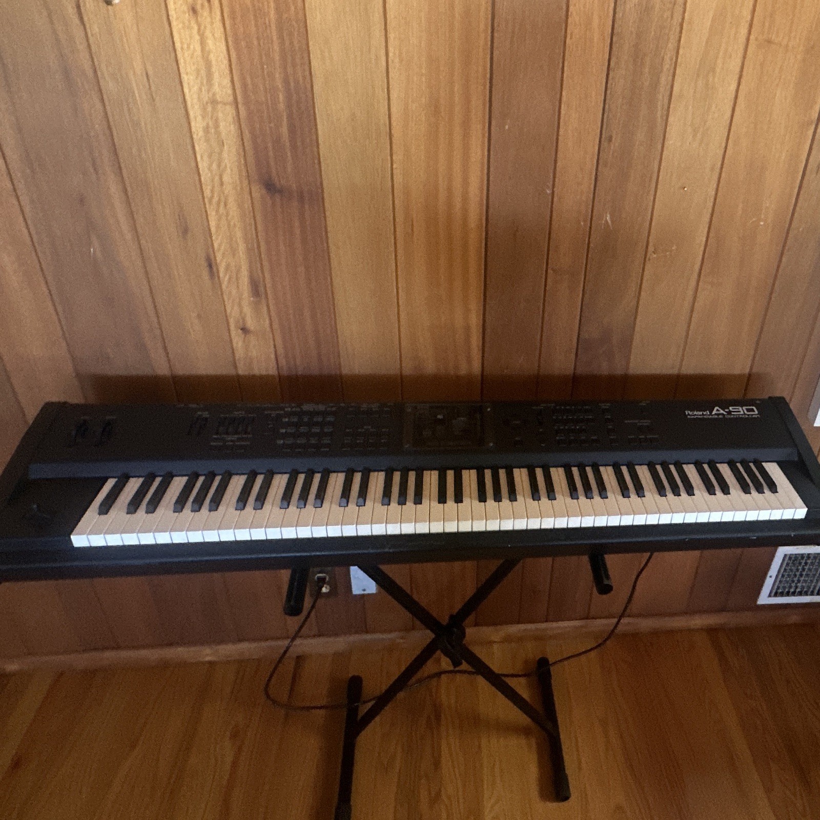 Roland A-90 88-Key Weighted MIDI Keyboard Controller, 4 Pedal, Pitch/Mod