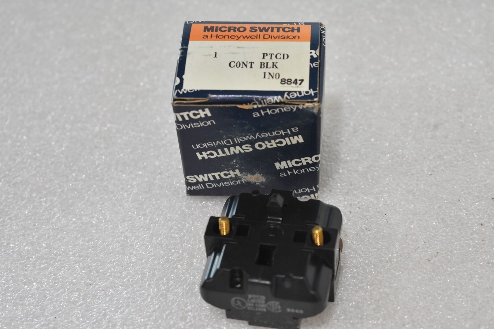 HONEYWELL MICROSWITCH PTCD CONTACT BLOCK, 600 VAC, 250 VDC