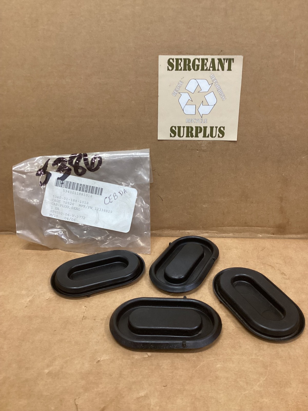 Cap, Plug seal, windshield frame/HMMWV 5340-01-188-1018(4-EACH)