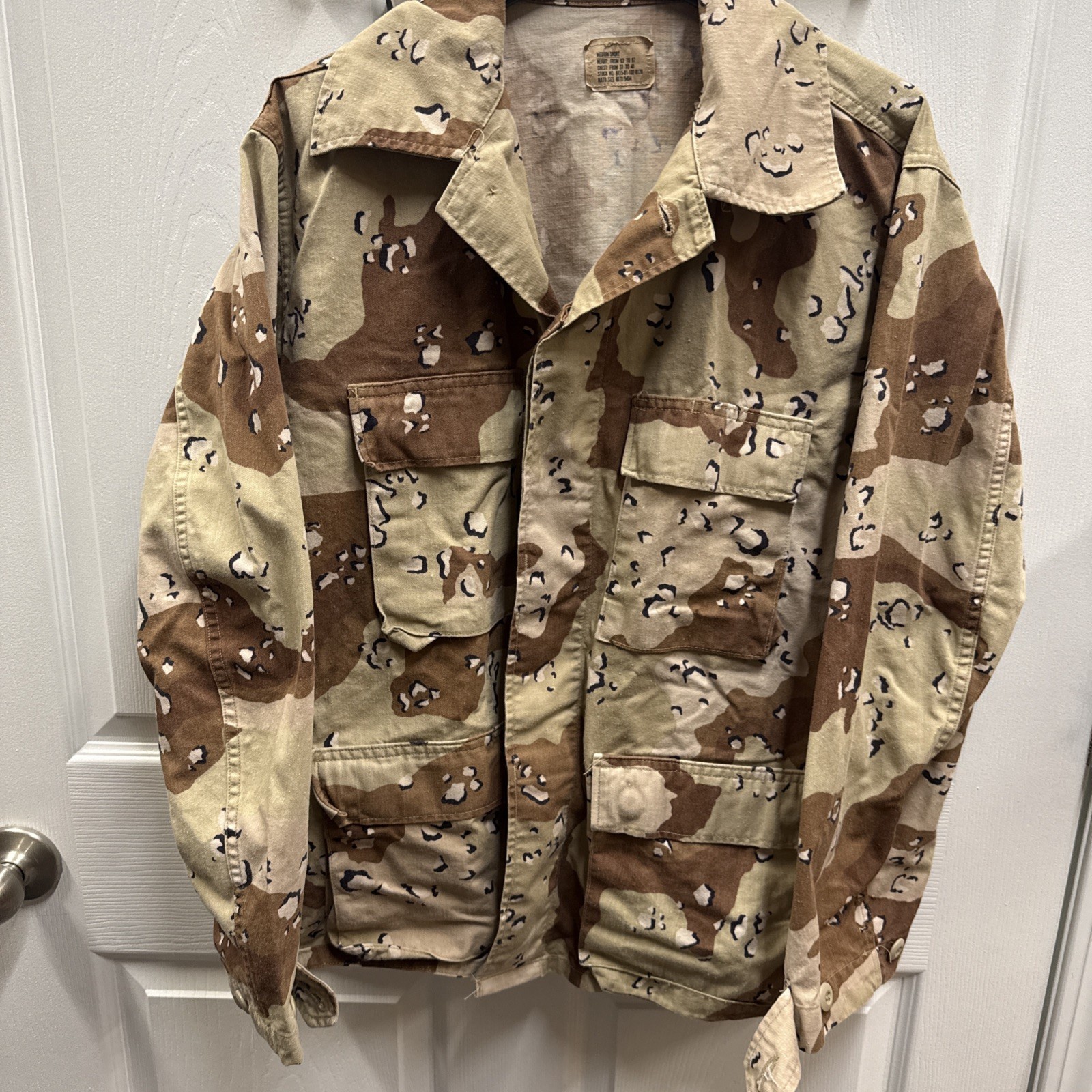 US Military Desert Storm Desert Chocolate Chip Camo Coat Shirt Medium Short