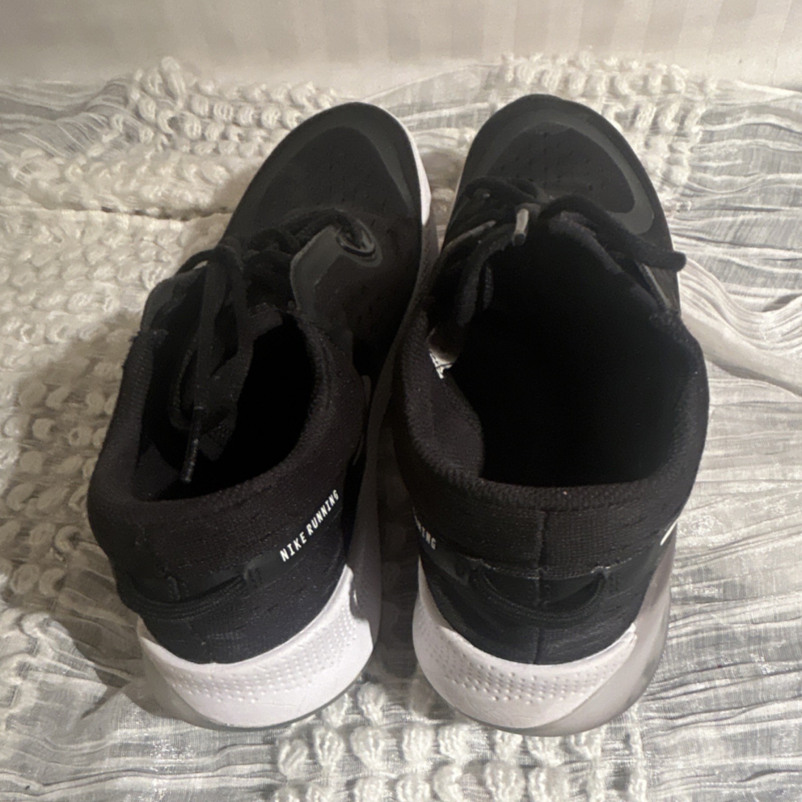 Nike Joyride Run Men's Black White Mesh Running Shoes Lightweight Cushioned