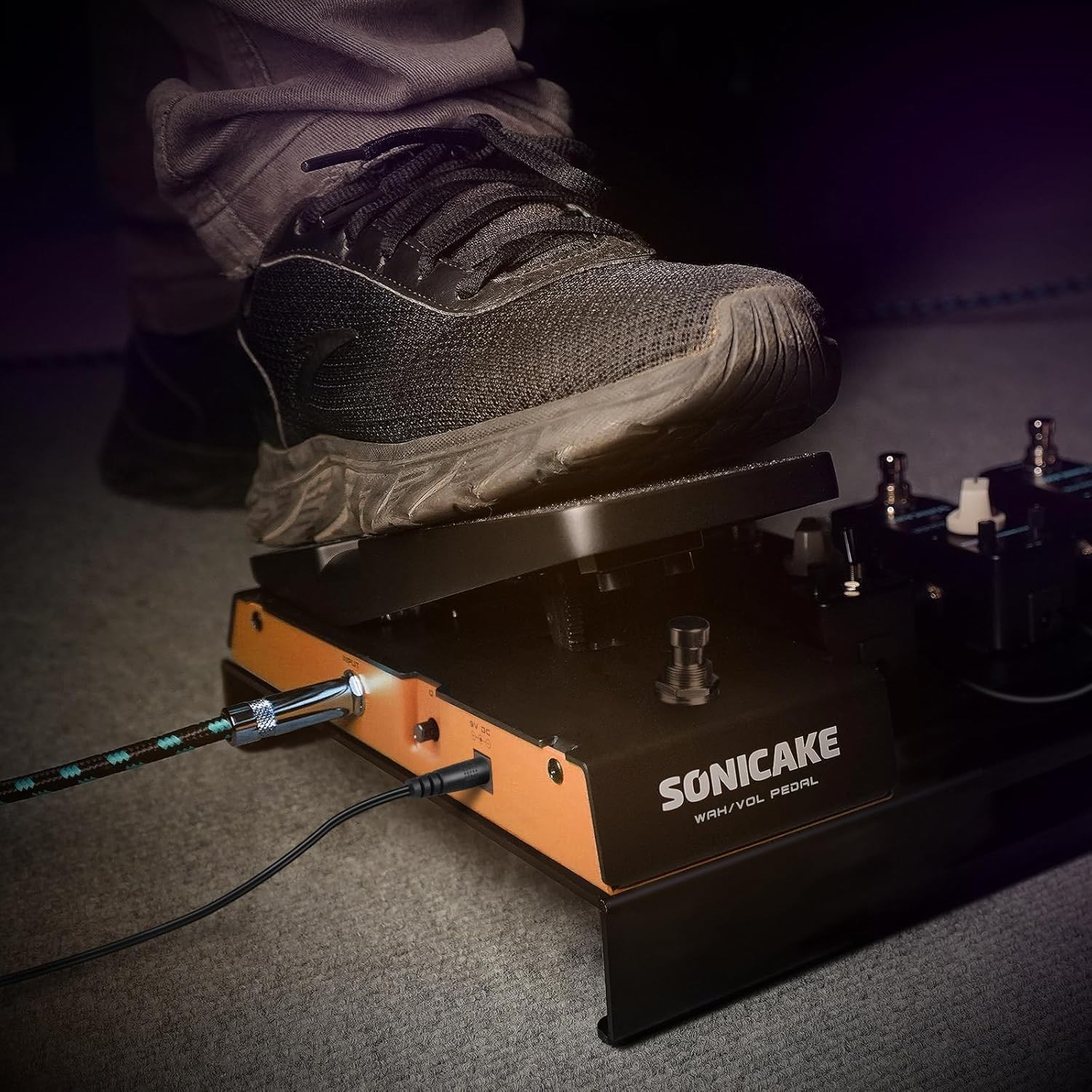 Wah & Volume Guitar Effects Pedal Combo - Full-size Pedal