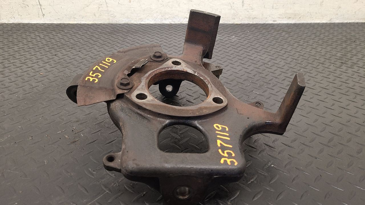 00-02 Dodge Durango 4x4 Front Left Spindle W/ Rear Wheel ABS OEM 52106407AB