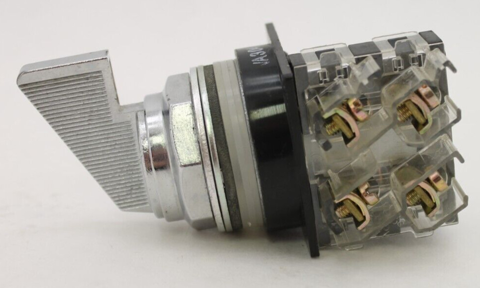 GE CR104P Contact Block with Silver Selector Switch