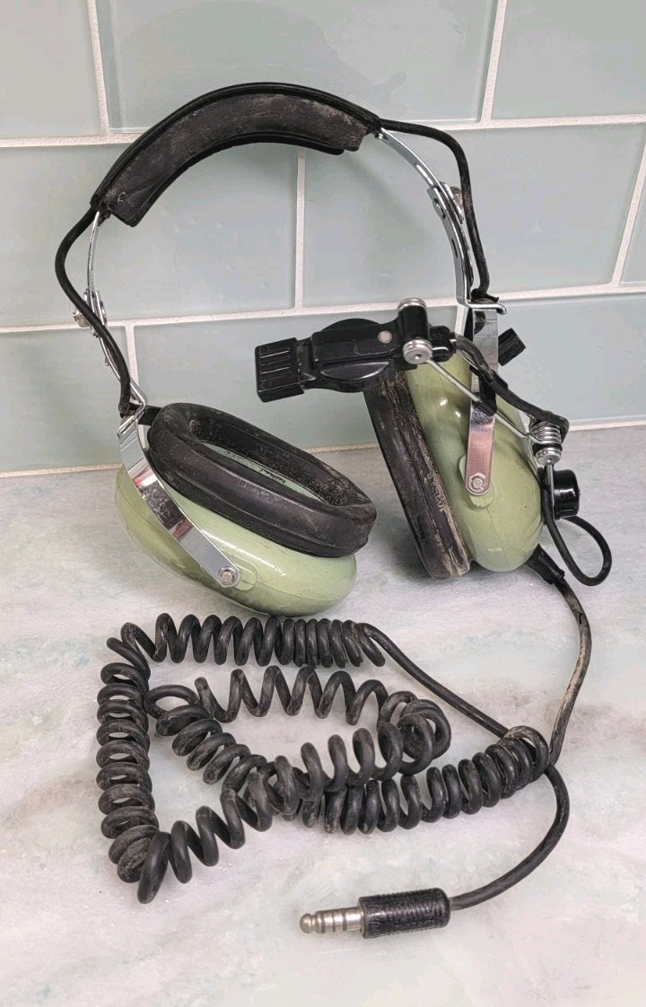 Vintage David Clark H10-76 Pilot Headset Aviation Headphones