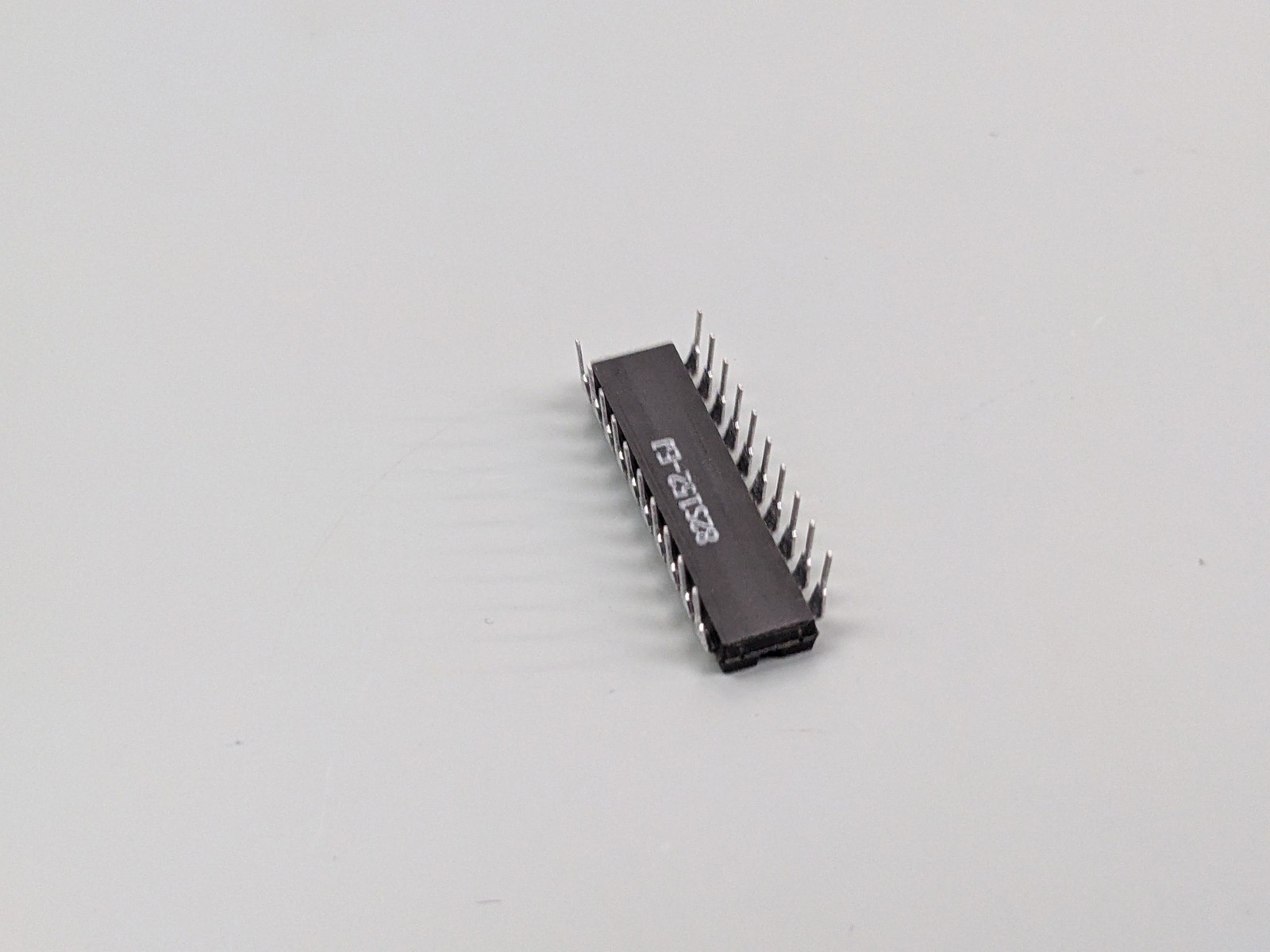 Signetics N82S152N Programmable Logic Array IC