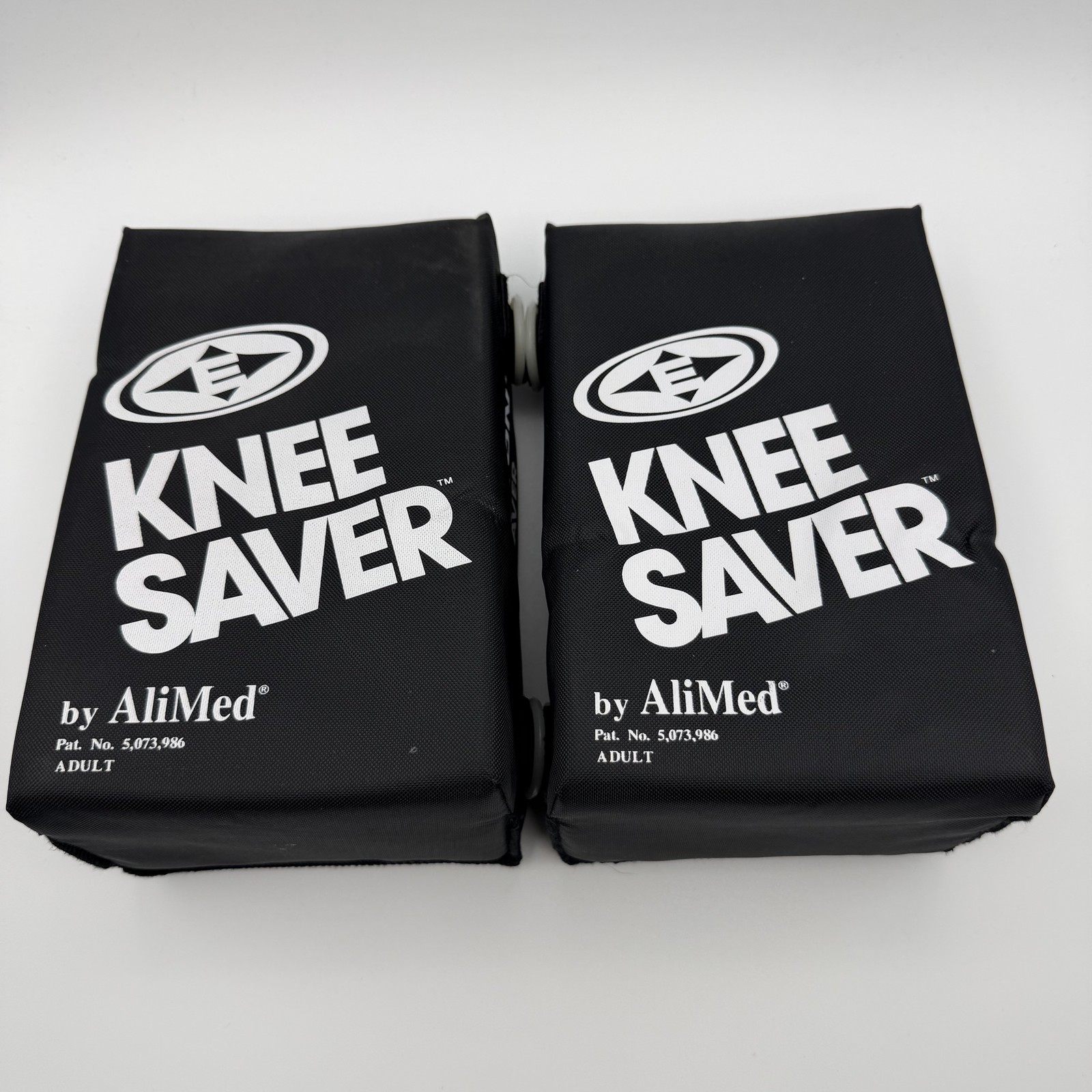 Easton AliMed Knee Saver Pads Adult Black Protective Support Gear Pair