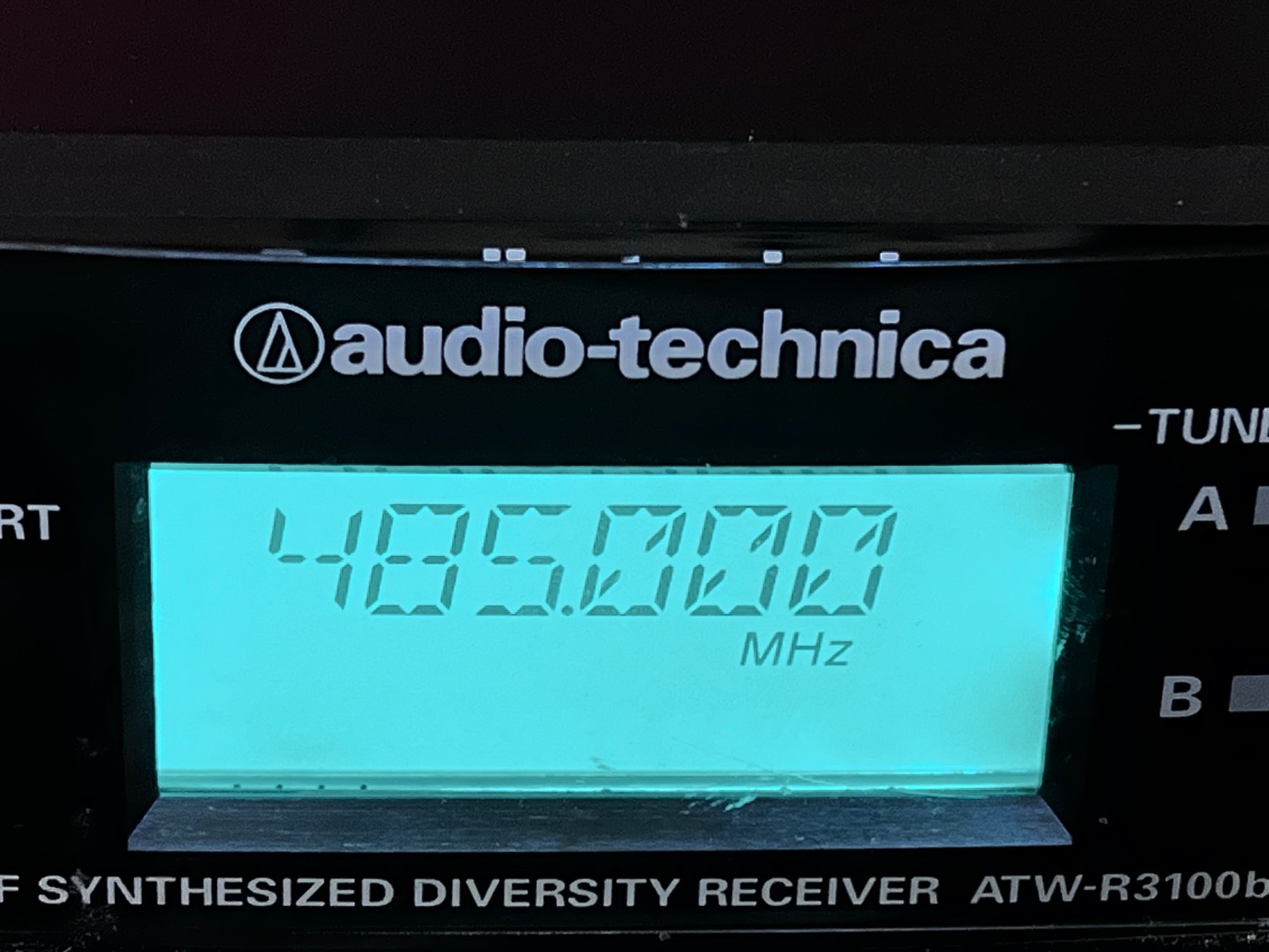 Audio Technica Diversity Receiver AtW-R3100b rack mount 482 - 507MHz Unit Only