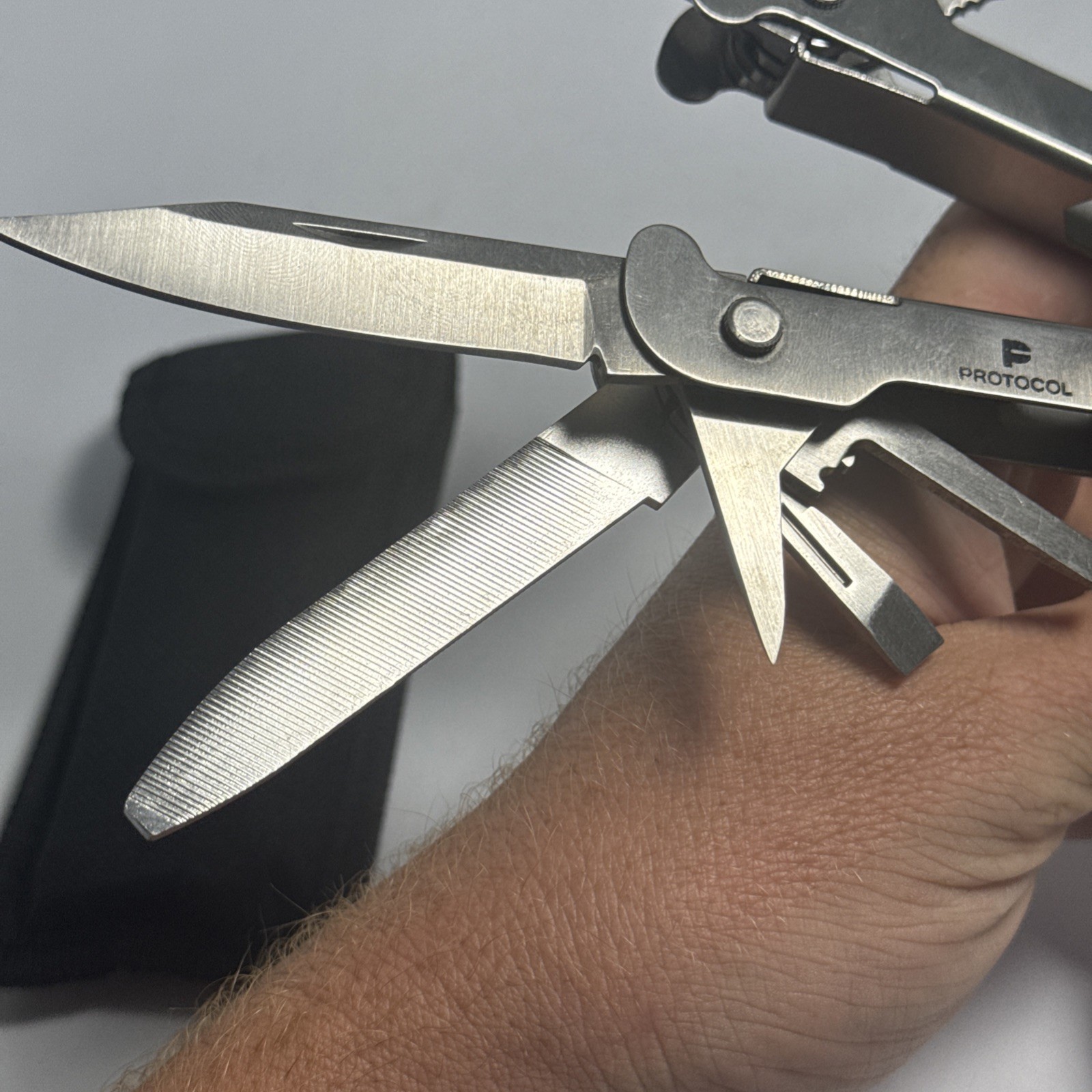 Mint Protocol 11 N 1 Silver Multi Tool + Belt Sheath Knife Blade Pliers Clean