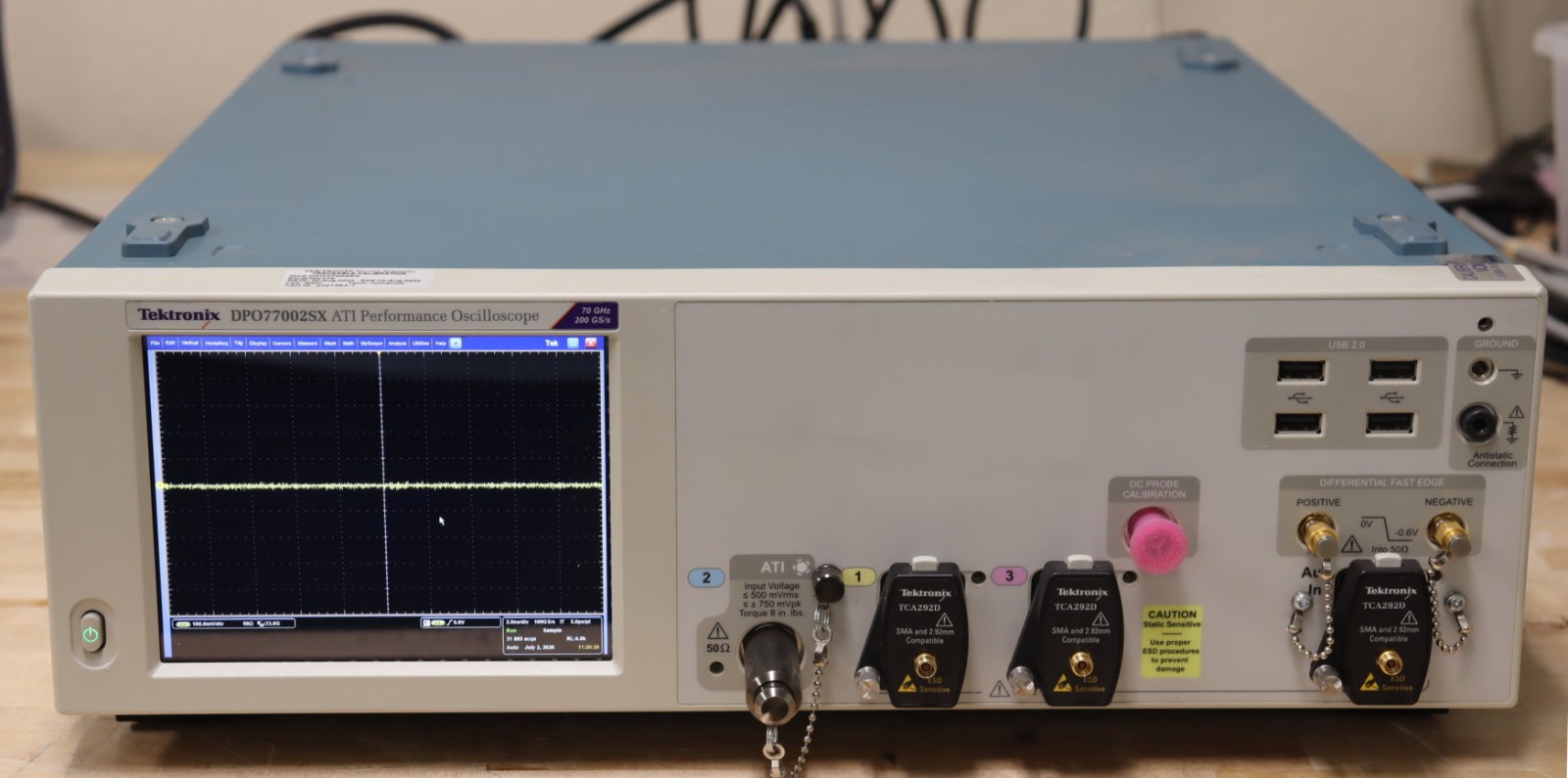 Tektronix DPO77002SX High Performance Scope 33GHz / 70GHz 200Gs/S LOADED w/Opts
