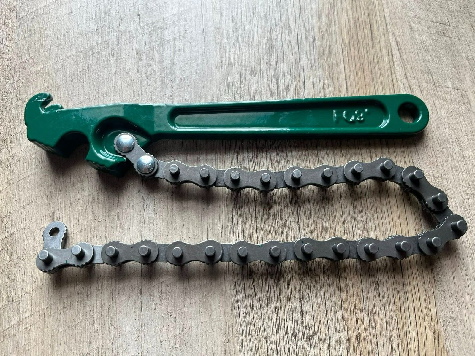 Brand New Heavy Duty 9" Chain Wrench Tool