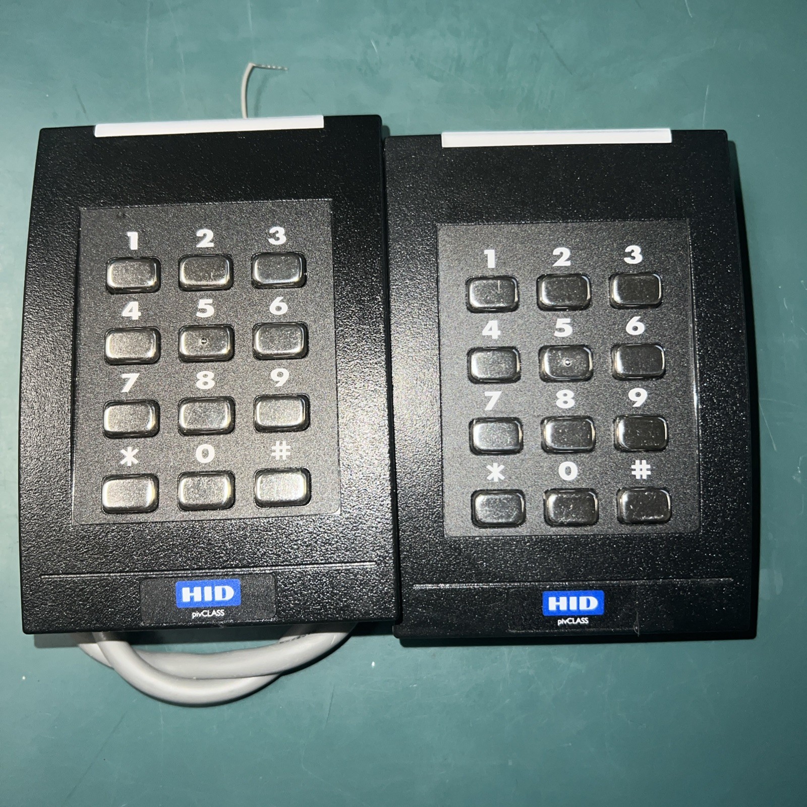 LOT OF 2 HID pivClass RPK40-H Wall Switch Reader