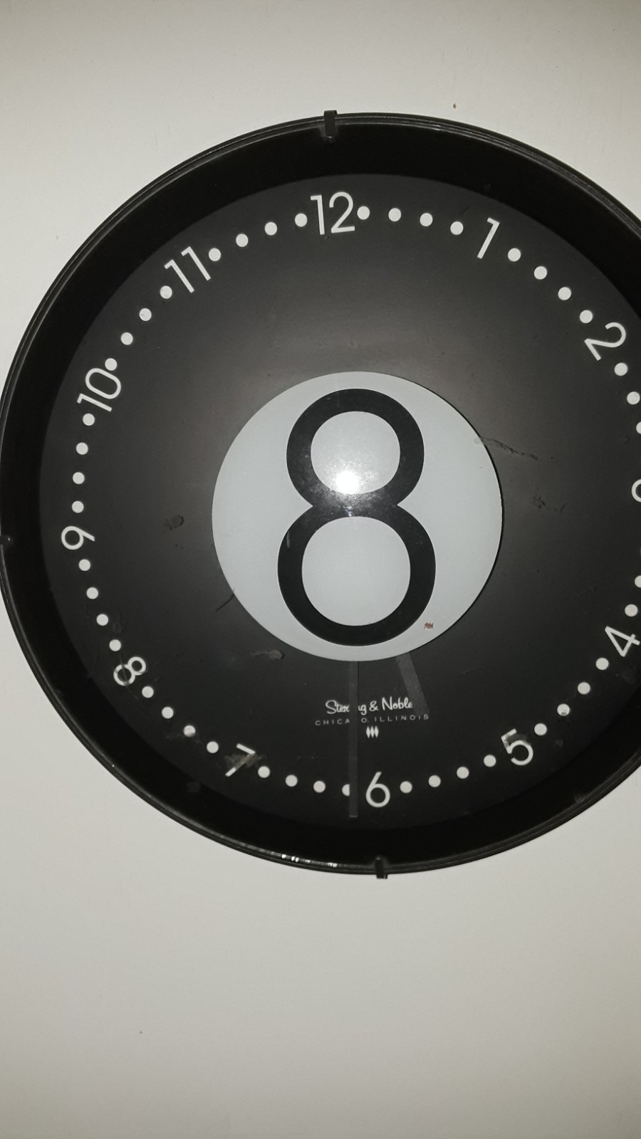 8 Ball billiad clock