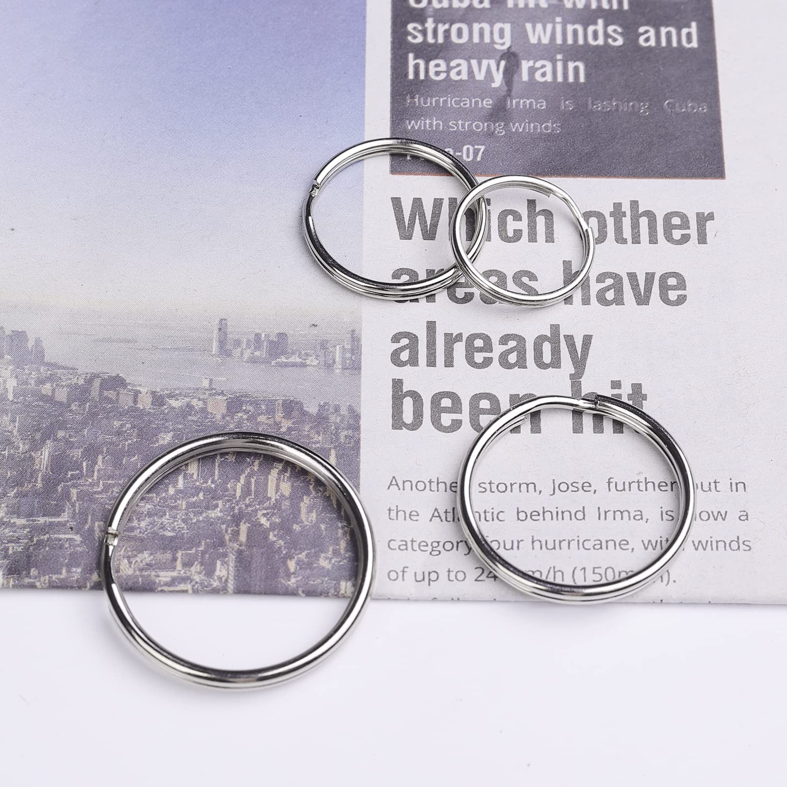 40 Pack Silver Key Ring Keychain Assorted in 4 Sizes Metal Round Split Key Chain