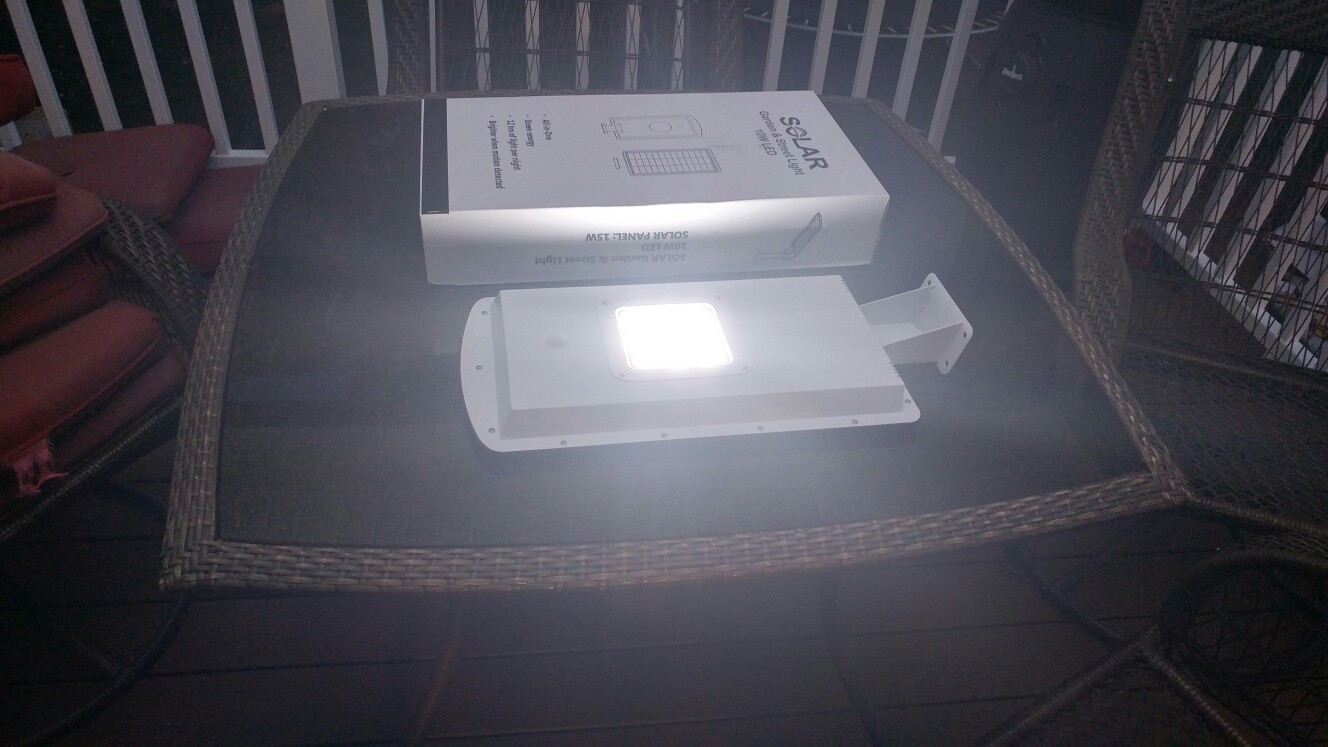 Solar Street Light 10 watt ( 15 watt Solar Panel ) Powerful, Easy to Install